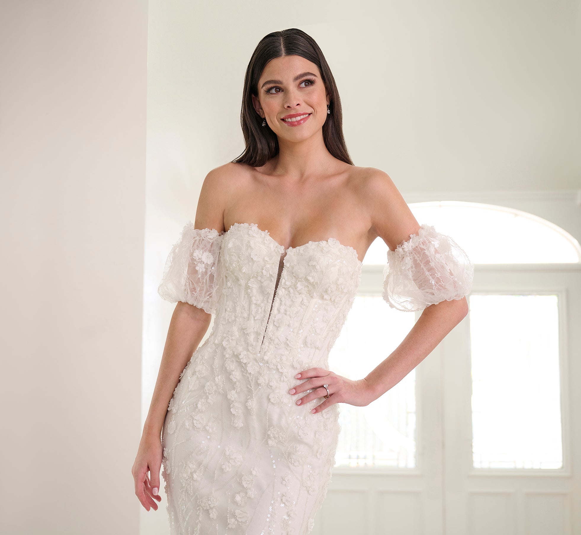 Beaded And Lace Gown In Ivory Nude、mySite、solidvoid