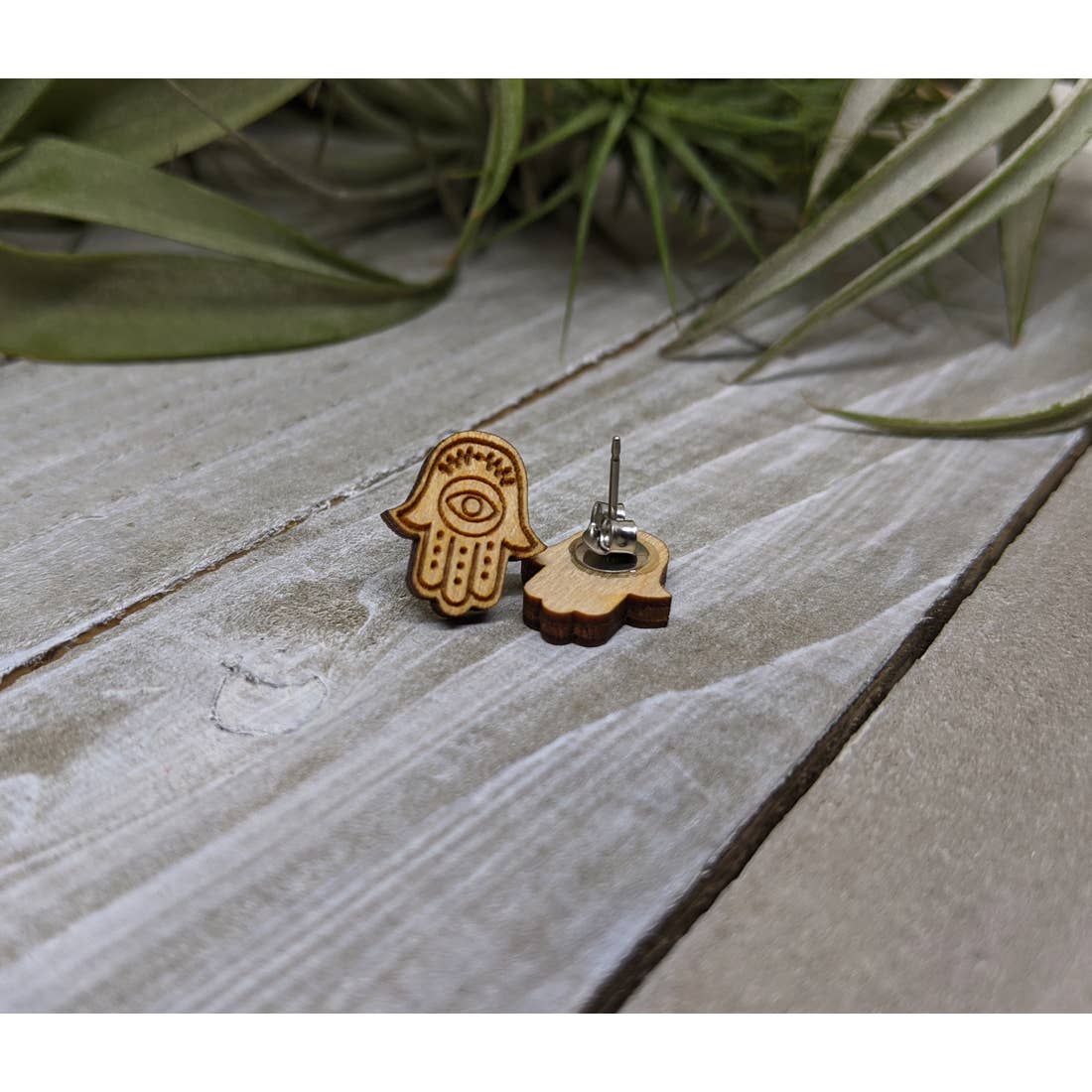 Hamsa Wood Earrings、mySite、topwebapps