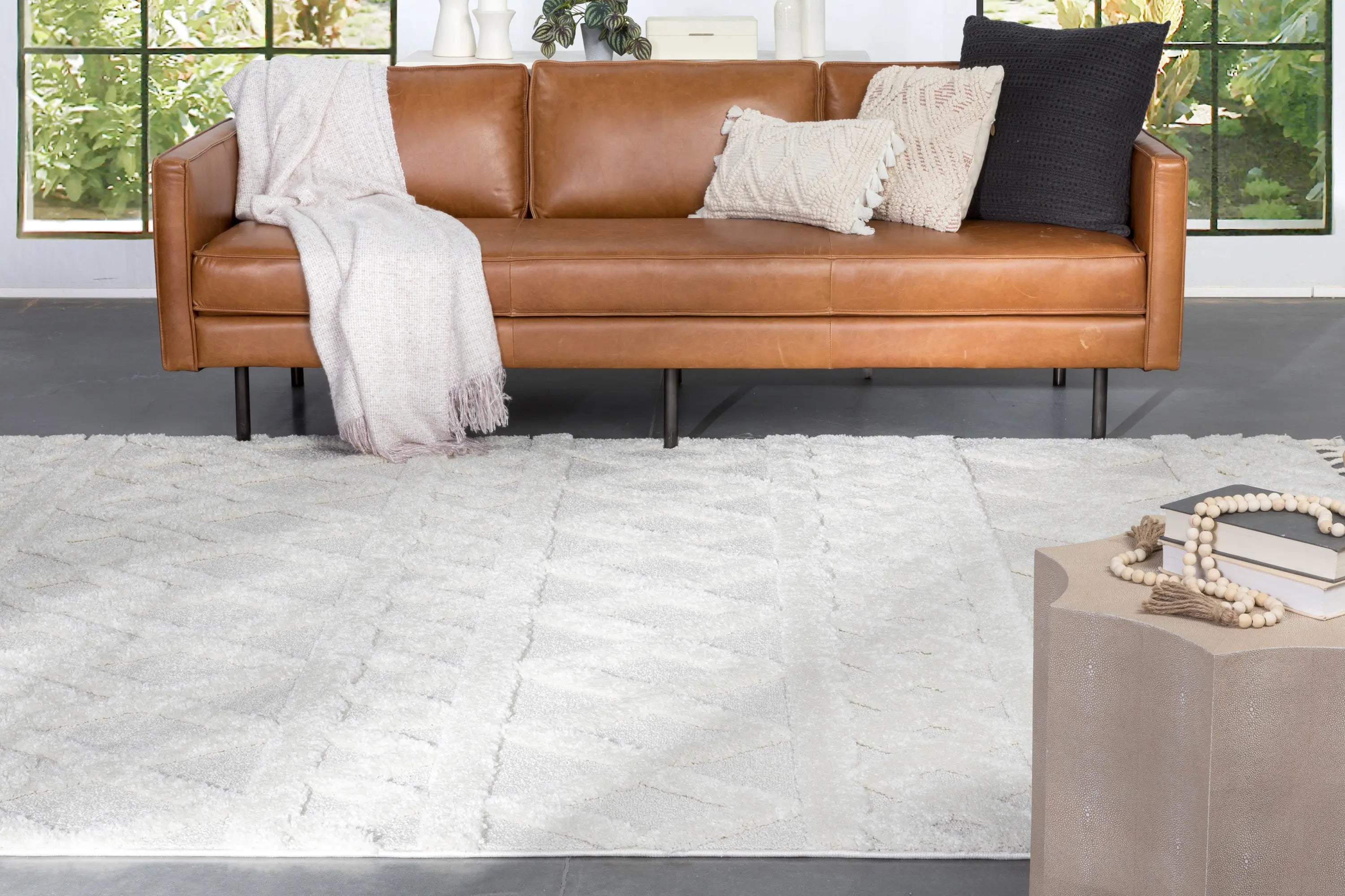 Austen Ivory Vintage Diamond Pattern Ivory Farmhouse Rug、mySite、gigharbornorthrealestate