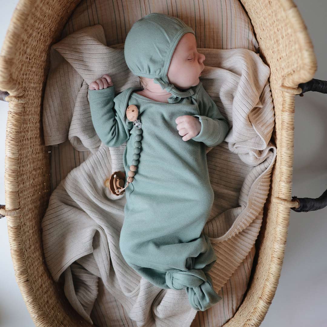  Mushie Ribbed Knotted Baby Gown - Roman Green、mySite、merchandisen