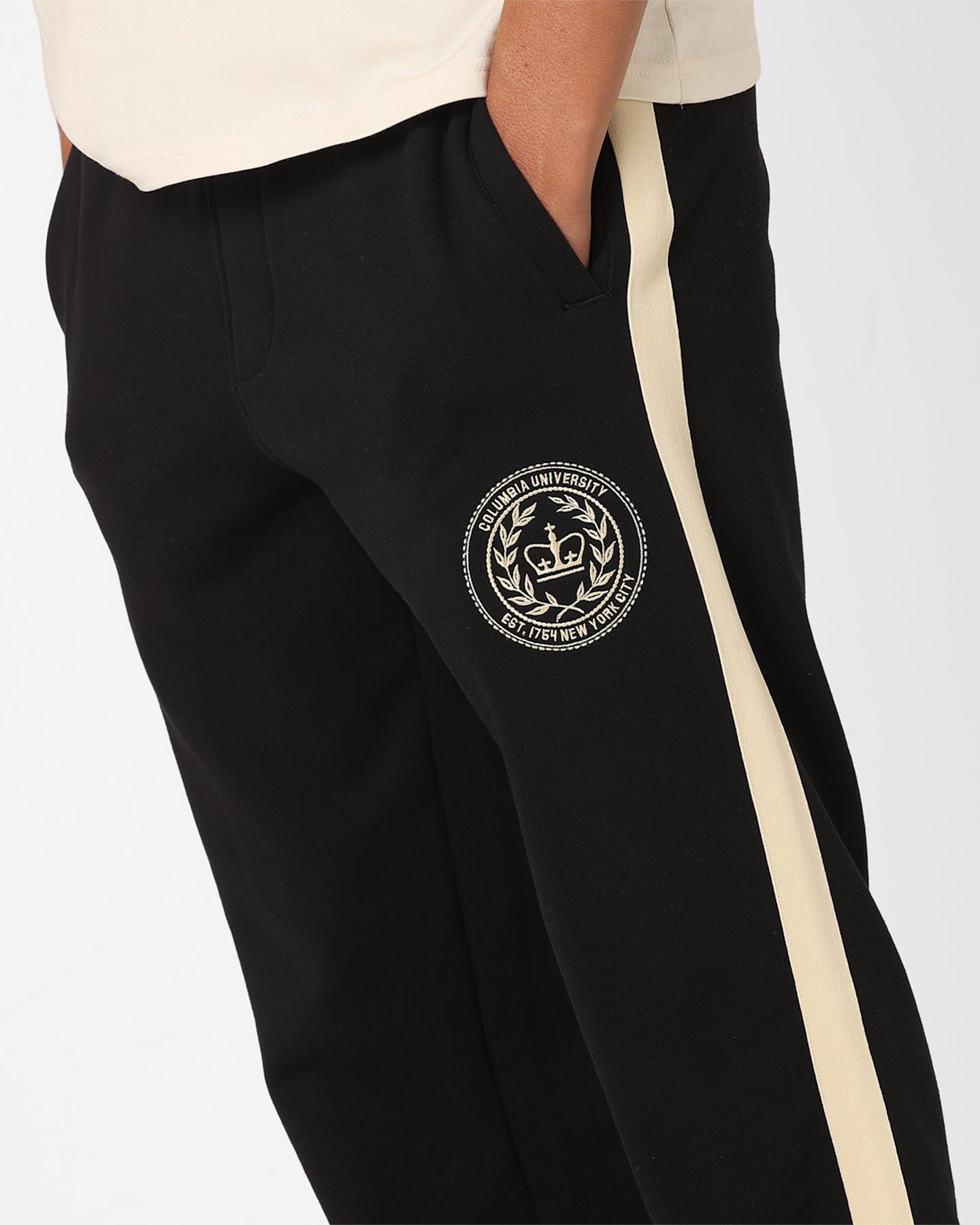 The New Establishment Emblem Crest Columbia Joggers Black、mySite、zt4zffjzw