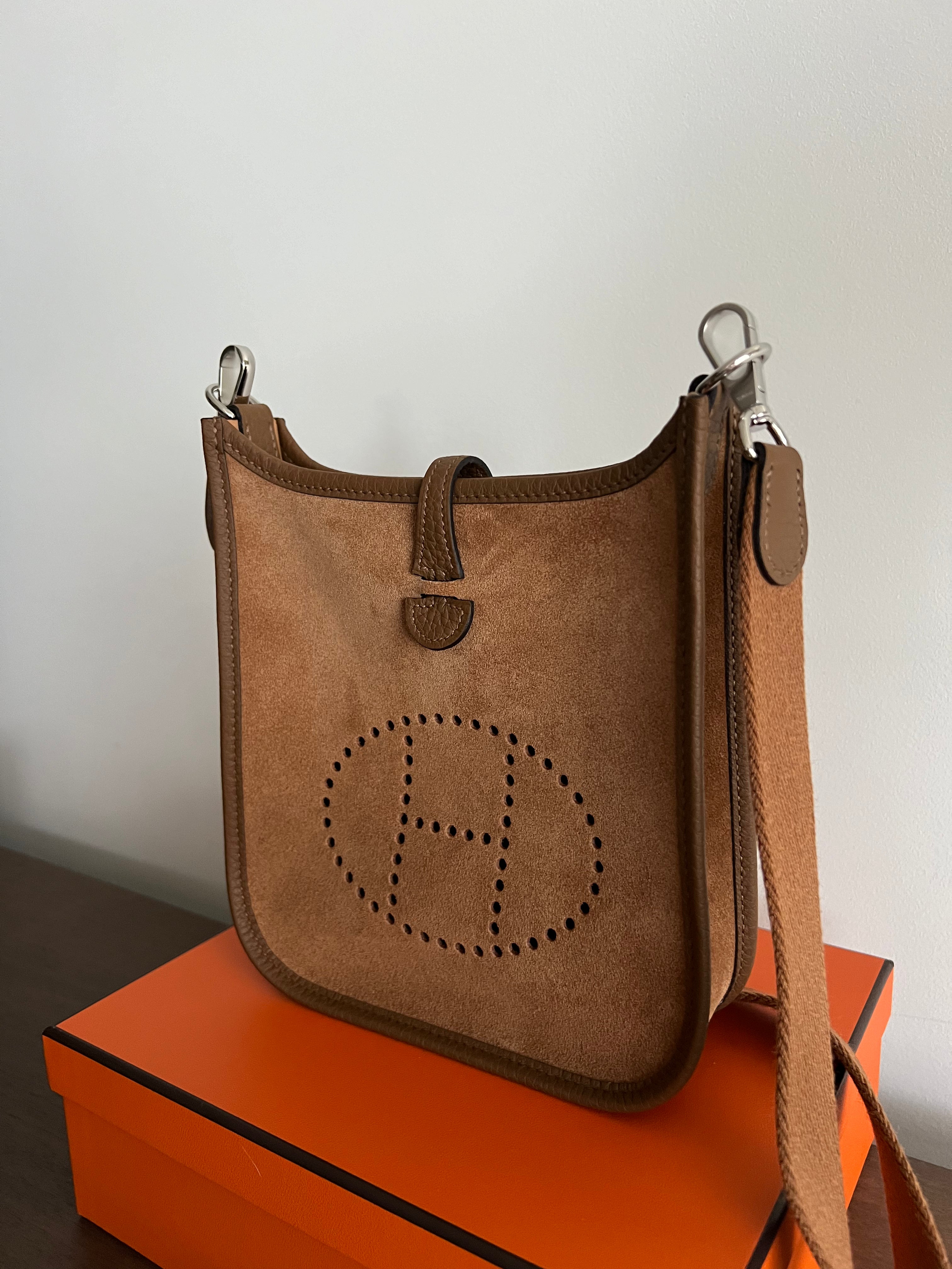 Hermès Mini Evelyne 16 Grizzy Clemence Chamois Alezan Gold PHW、mySite、garminoutage.com