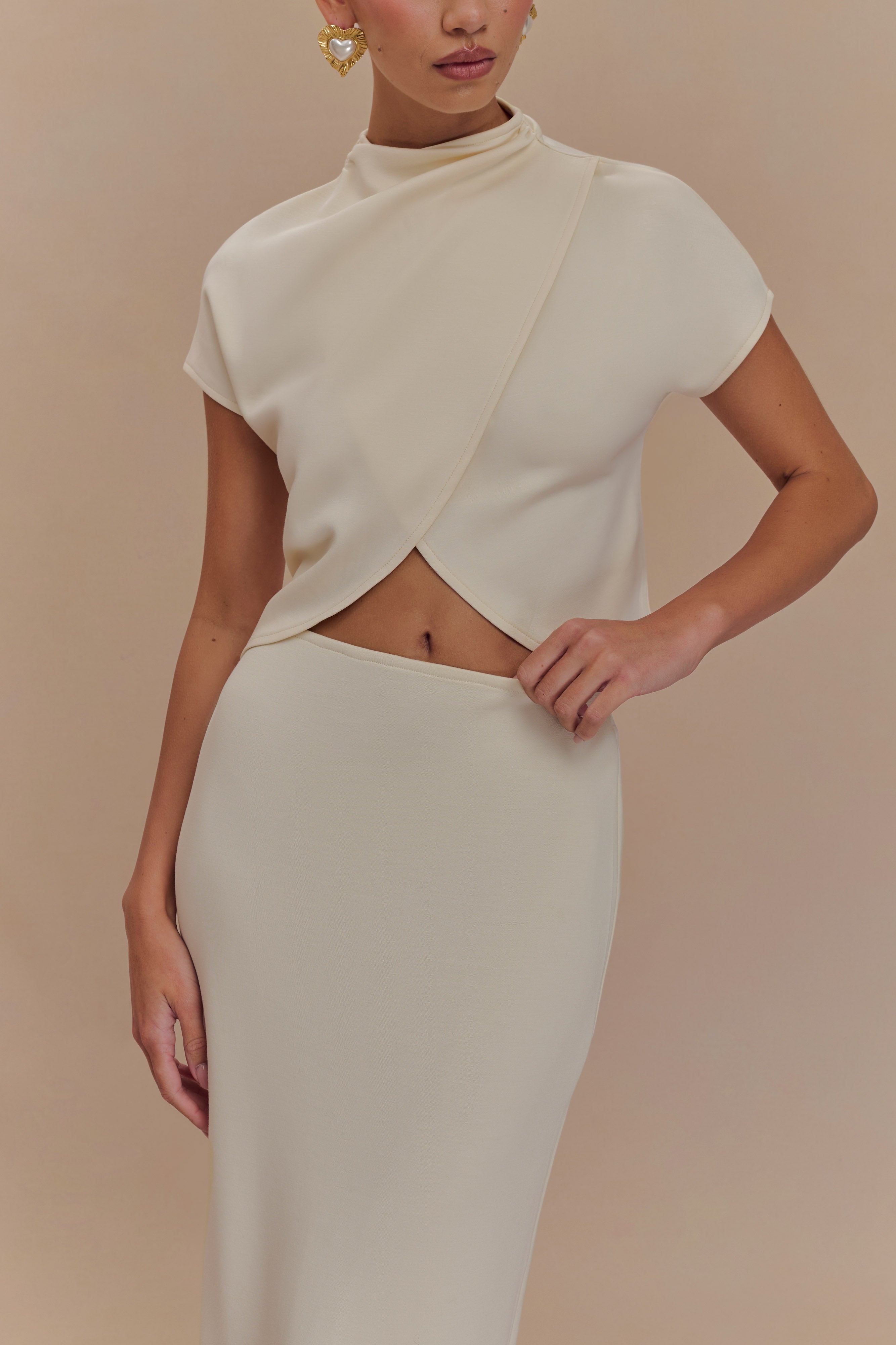 Eris High Neck Scuba Jersey Top - Ivory、mySite、solidvoid