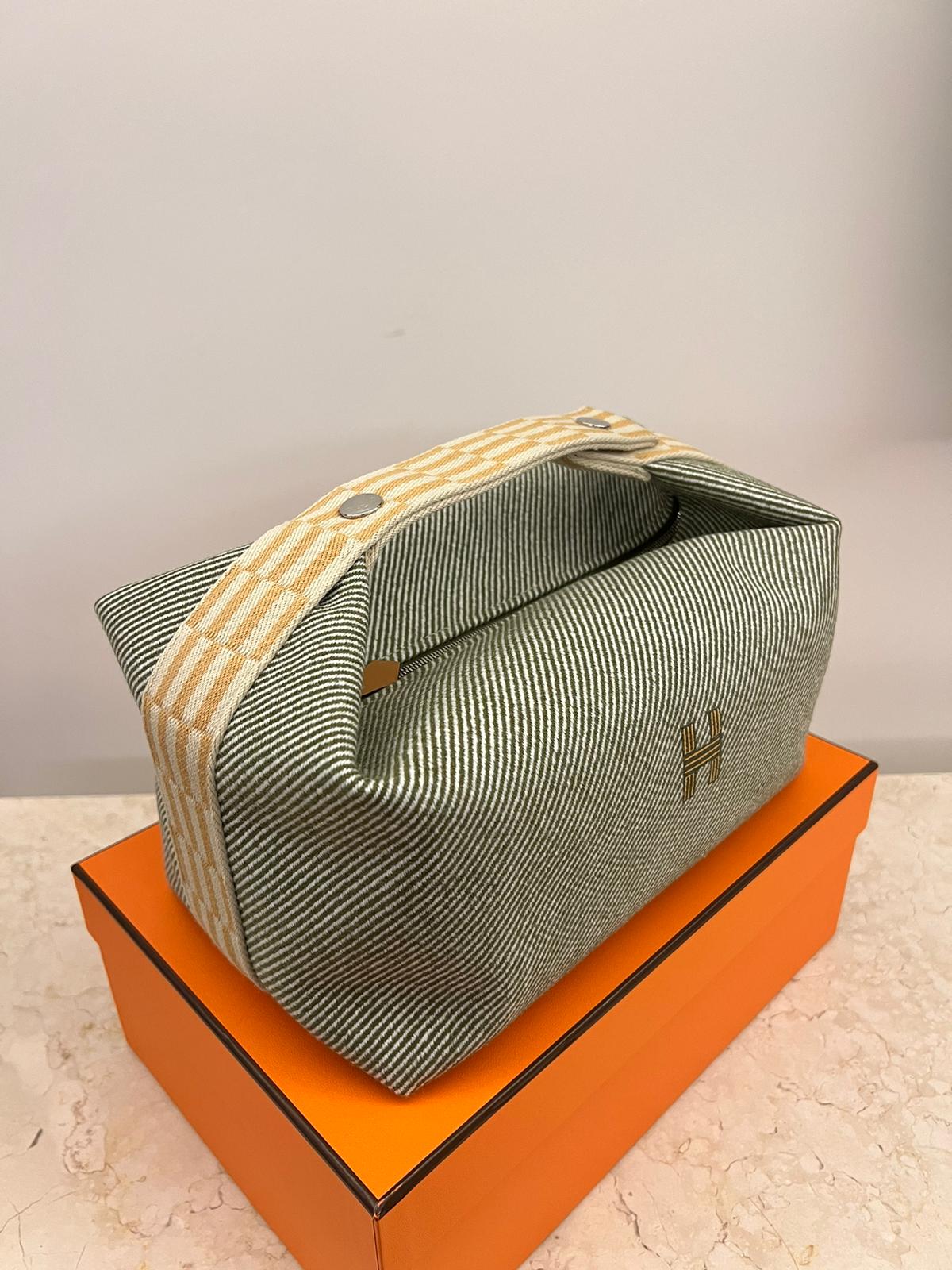 Hermès Bride-a-Brac Case Large (Vert Forêt)、mySite、garminoutage.com