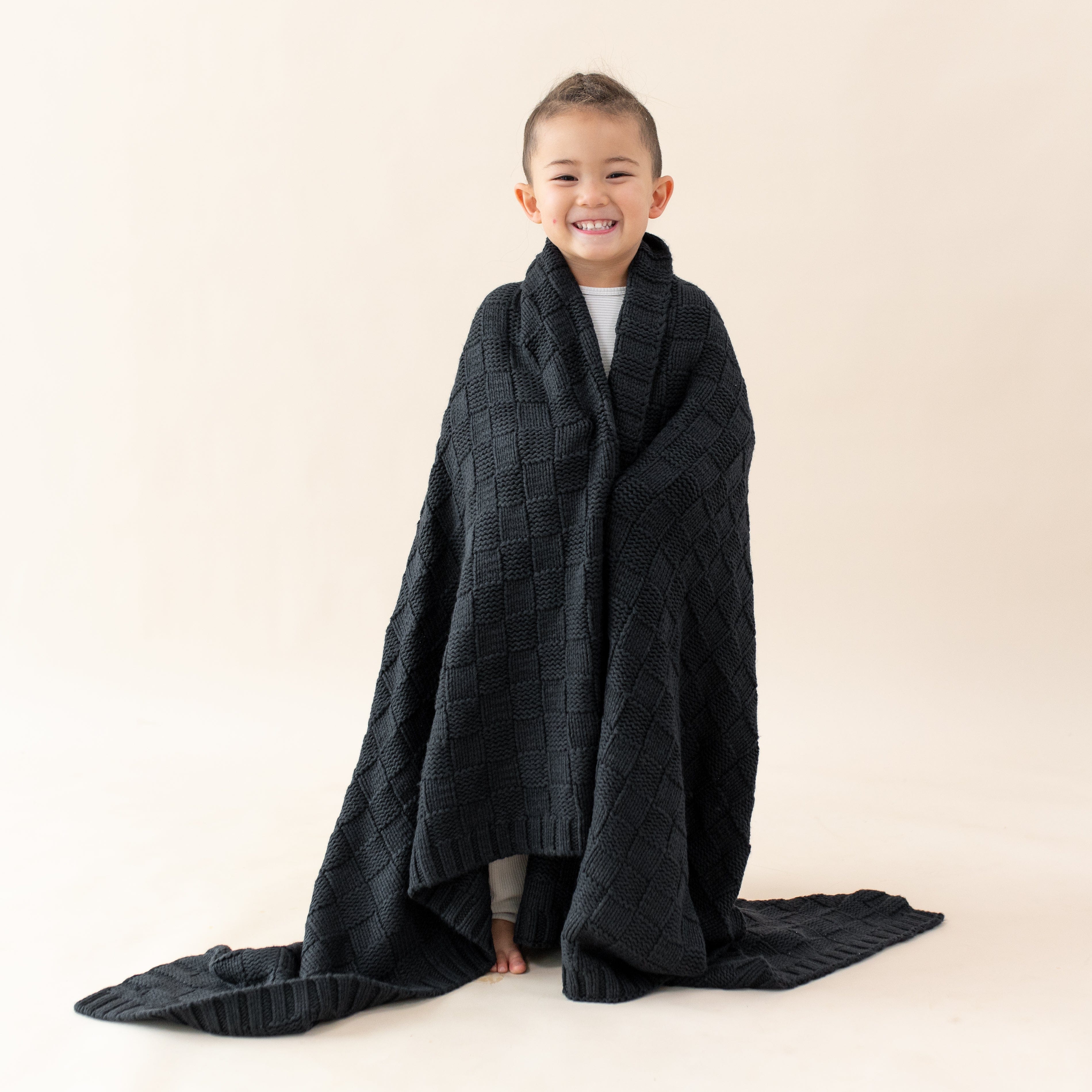  Chunky Knit Basket Weave Toddler Blanket in Midnight、mySite、layawaytickets