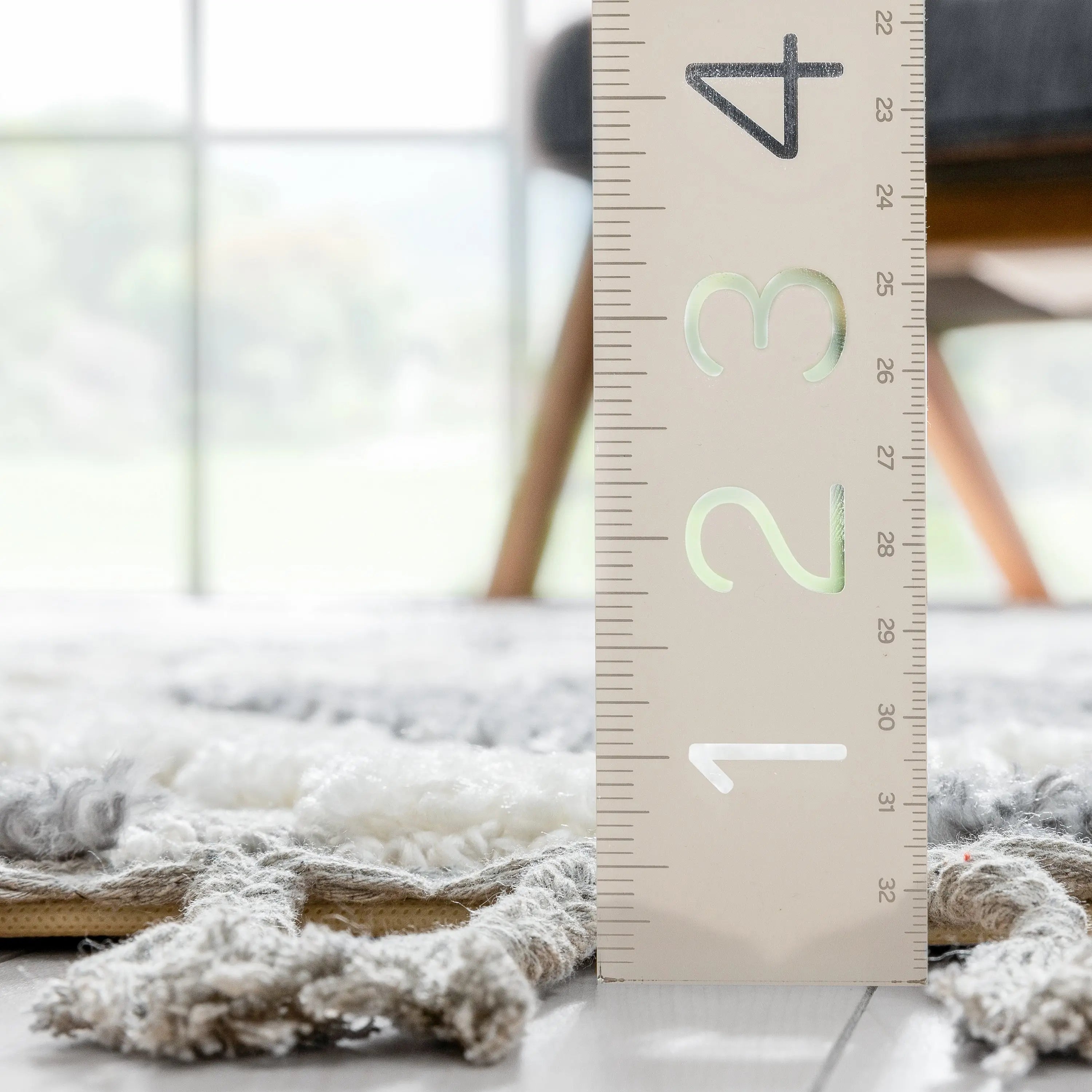 Melanie Contemporary Medallion Diamond Pattern Grey Cream High-Low Textured Rug、mySite、gigharbornorthrealestate