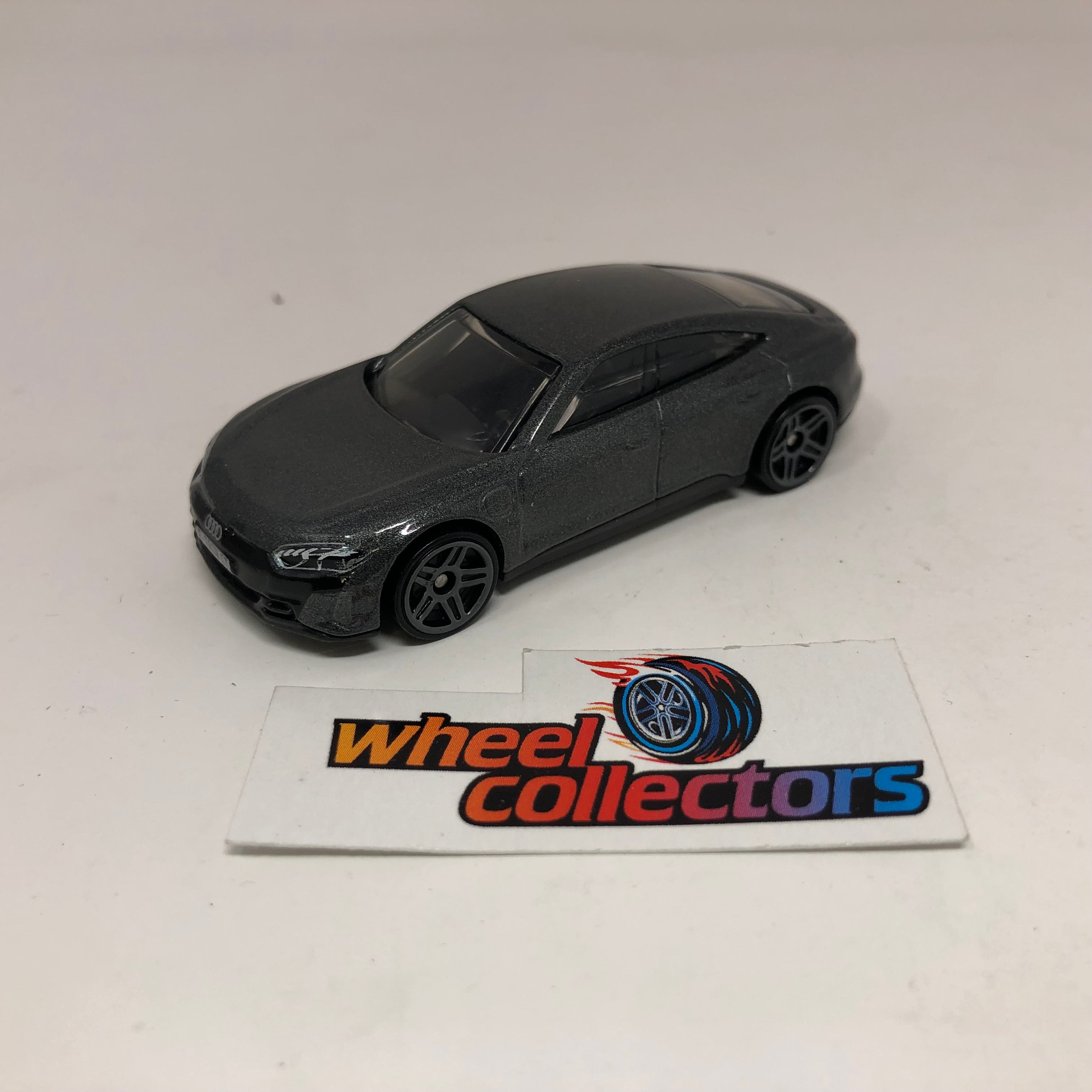Audi RS e-tron * Gray * Hot Wheels Loose 1:64 Scale、mySite、hgirdovlk