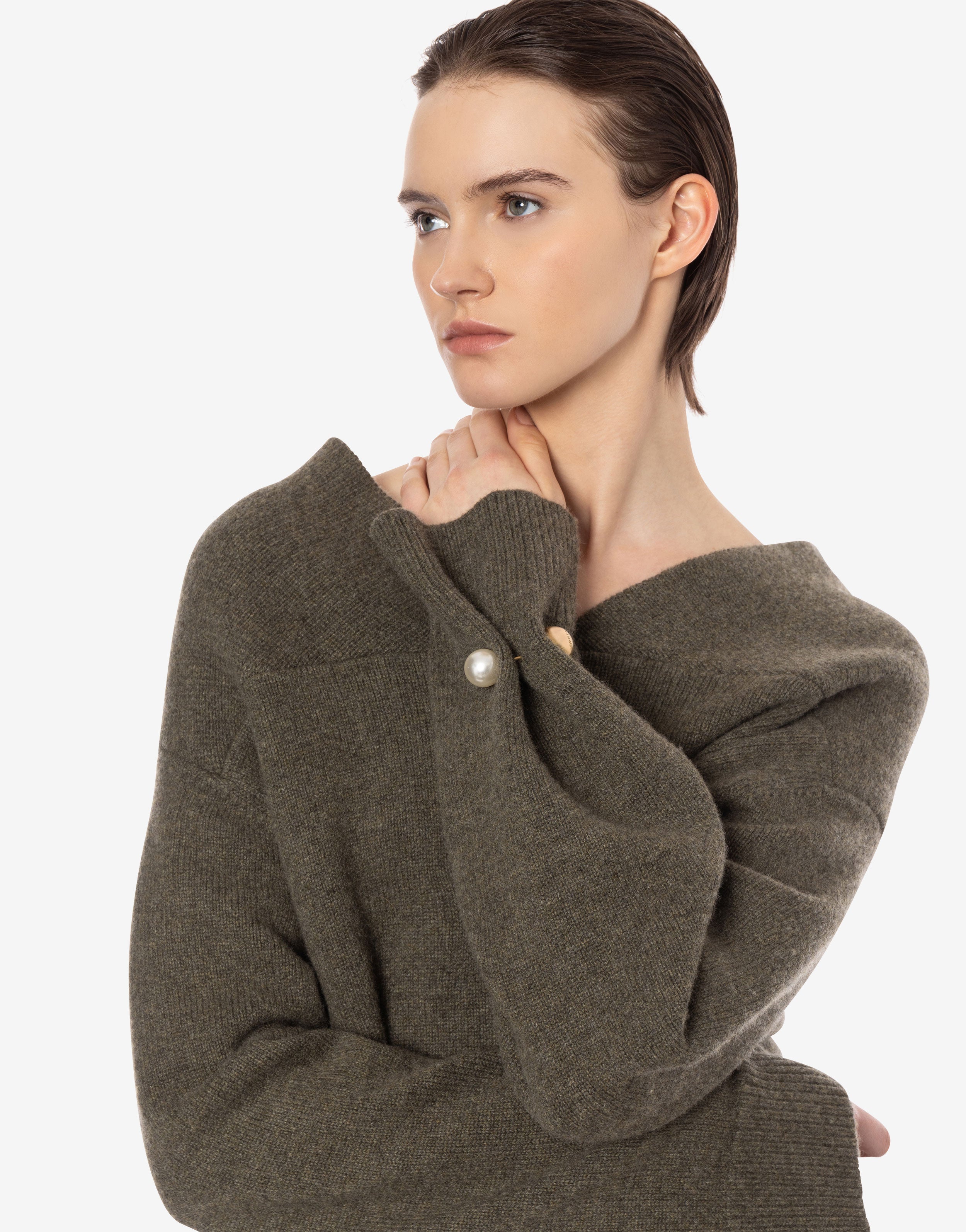 Maglione in misto seta e cashmere con piercing、mySite、aoinhome