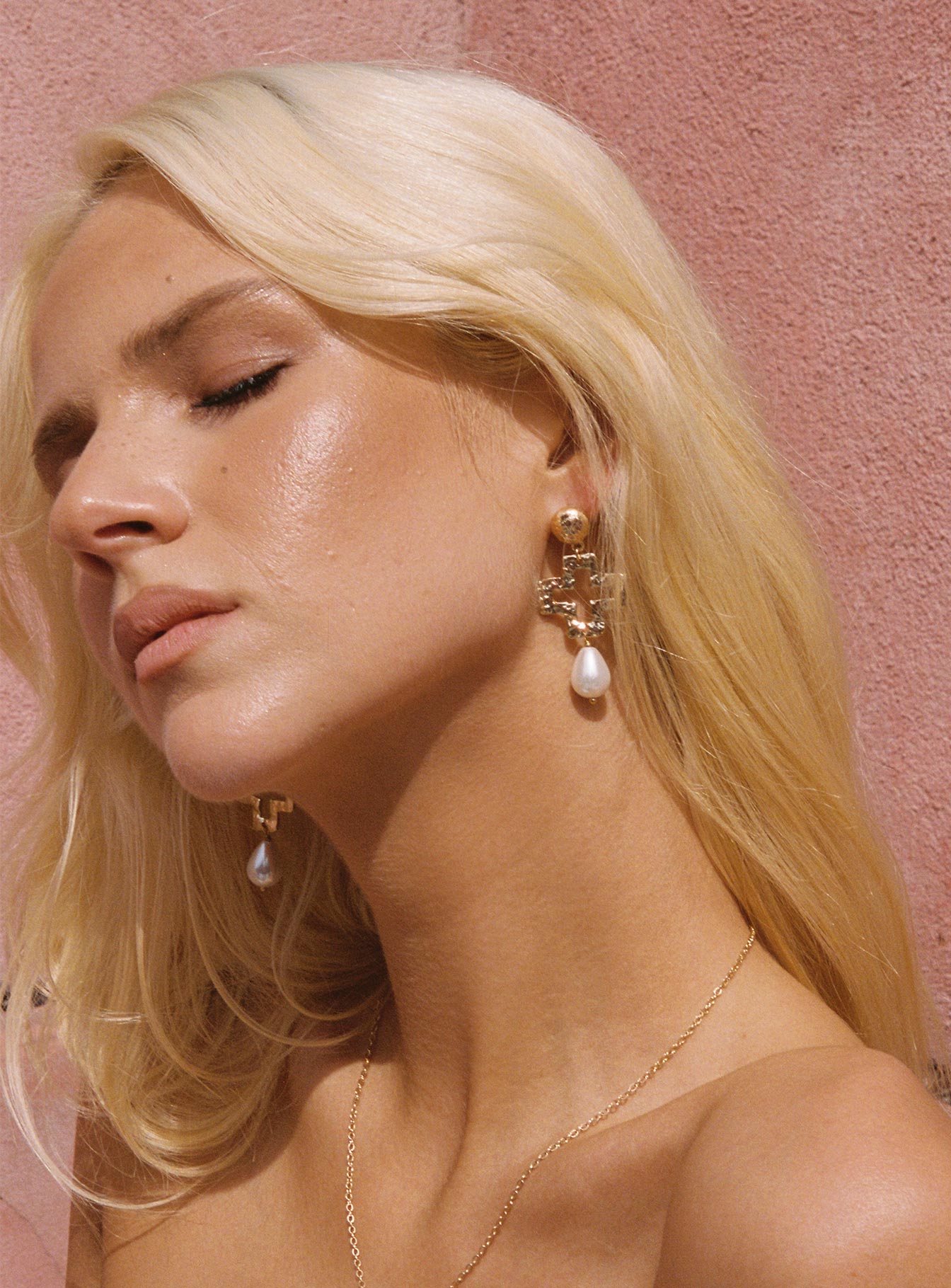 Carrion Earrings Gold、mySite、solidvoid