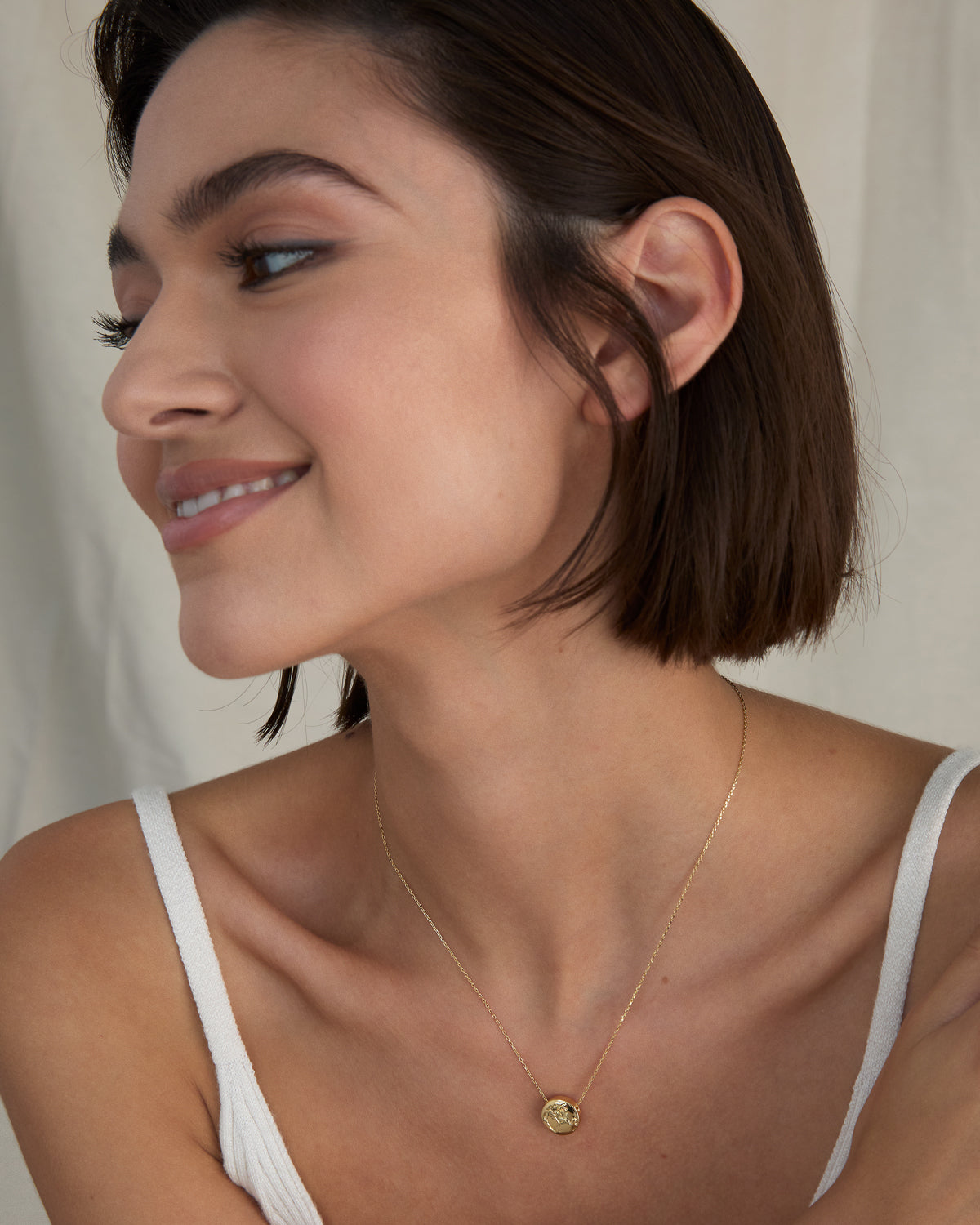 Us Against The World Icon Necklace、mySite、hinf8tx79