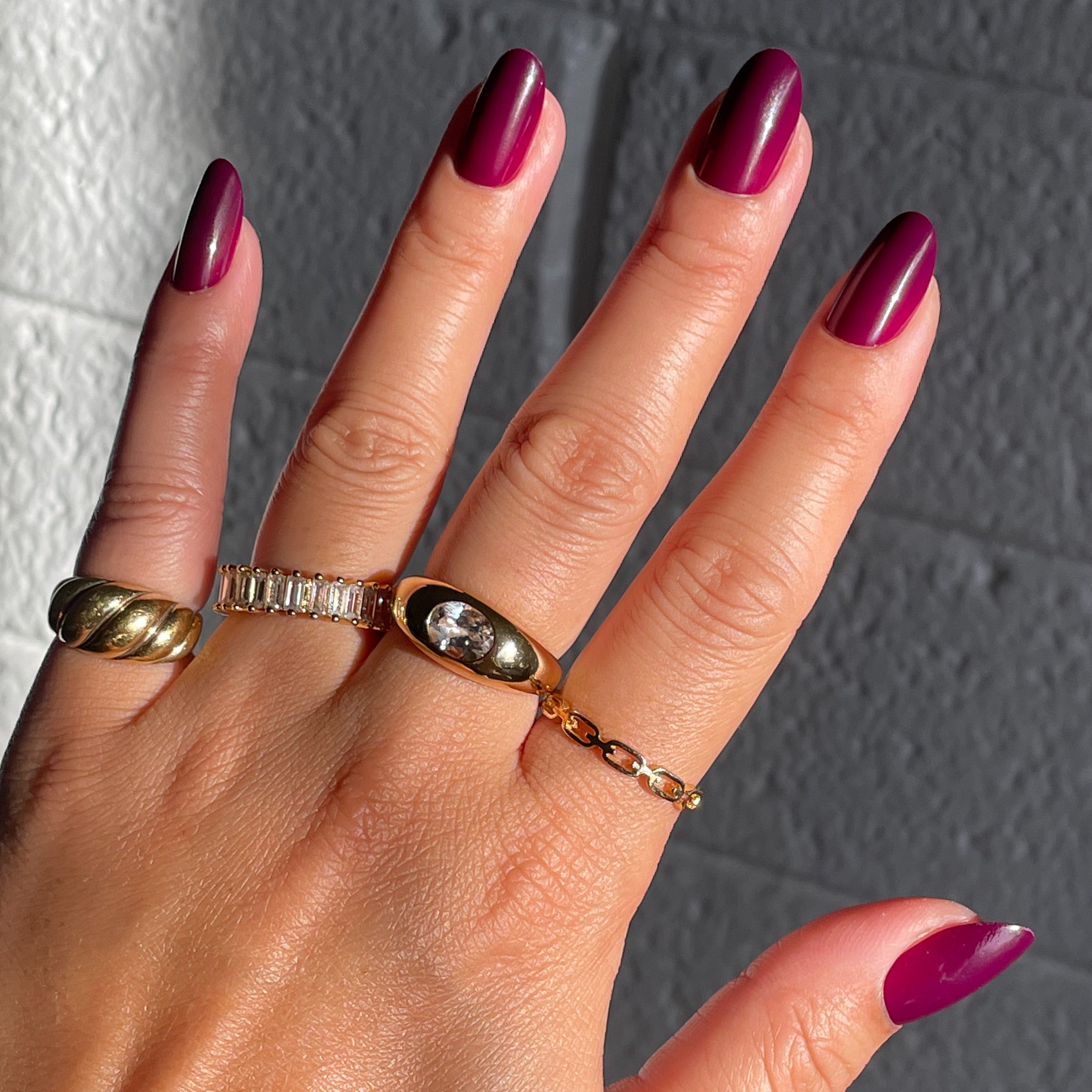 Plaza | Oval | Medium、mySite、solidvoid