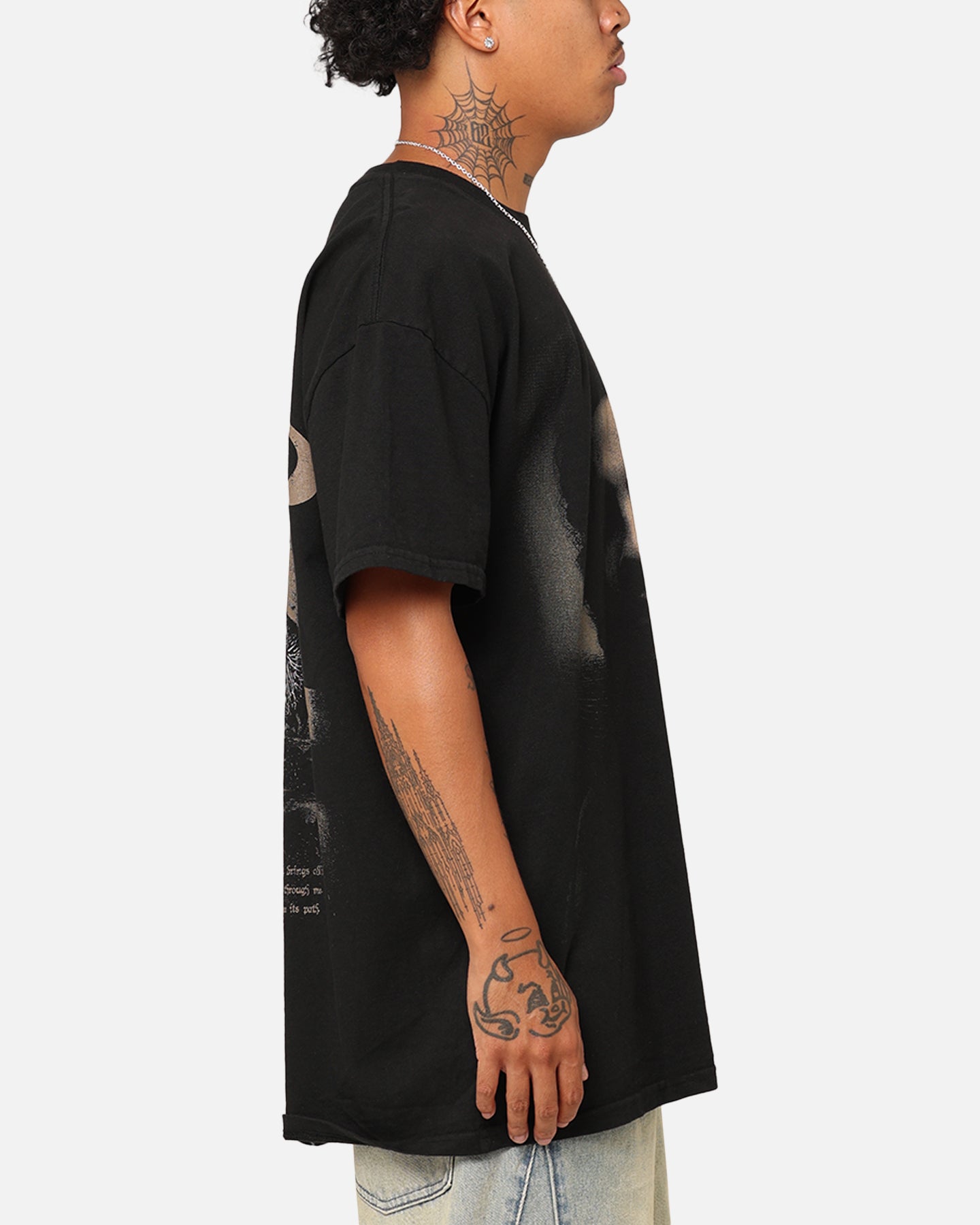 {product_title} - {shop_name}