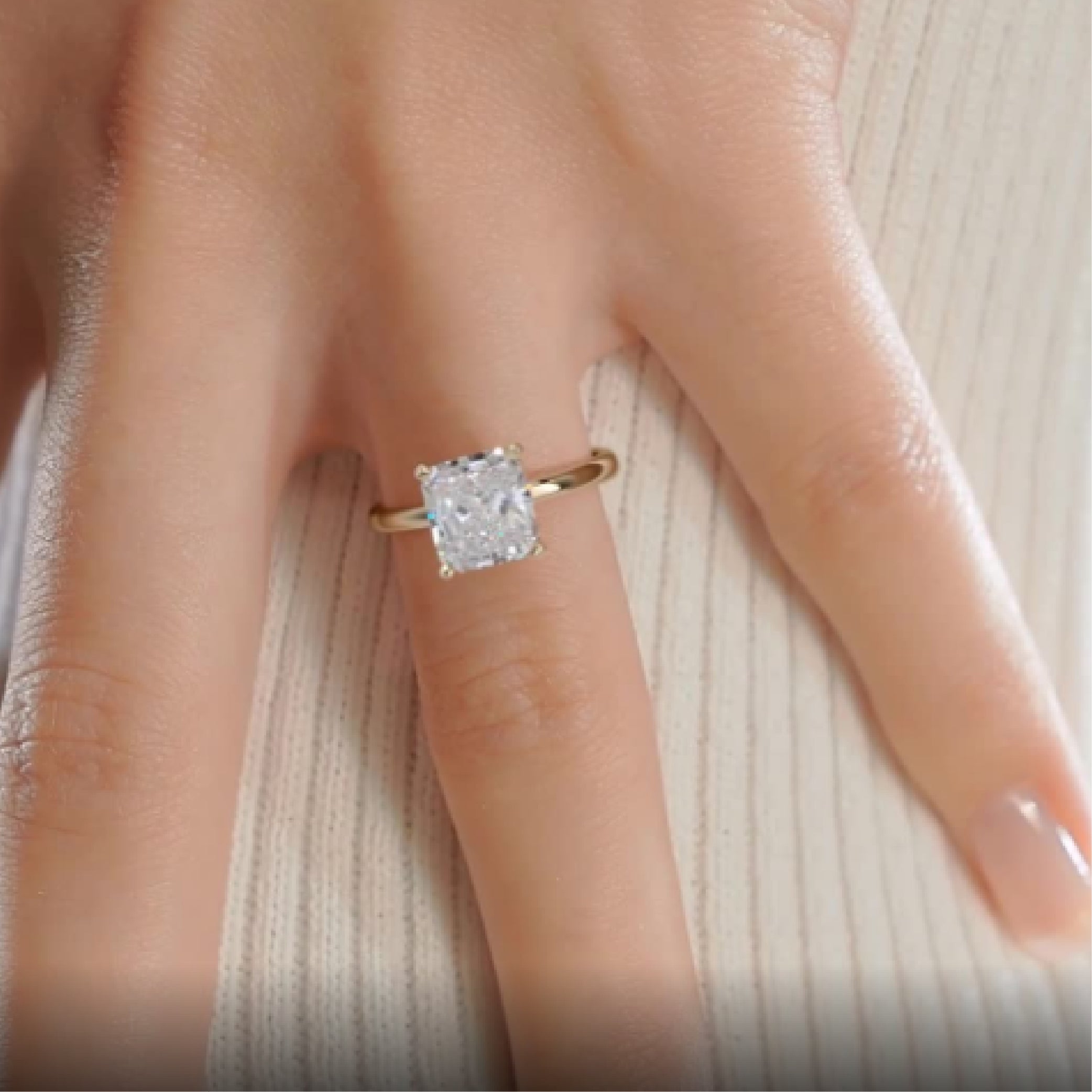 Julianna Diamond Engagement Ring -18K Yellow Gold、mySite、hinf8tx79