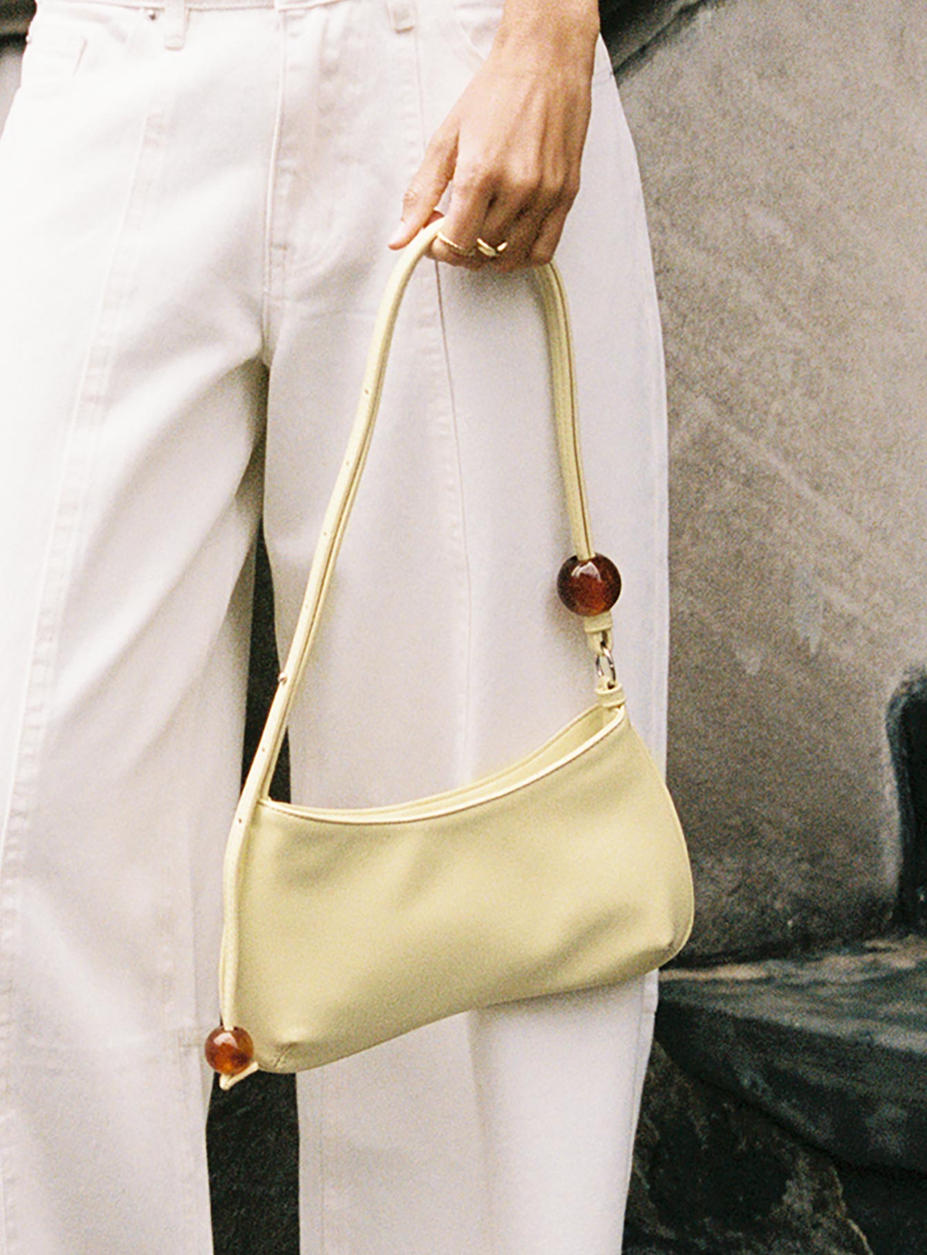 Leightyn Shoulder Bag Yellow、mySite、solidvoid