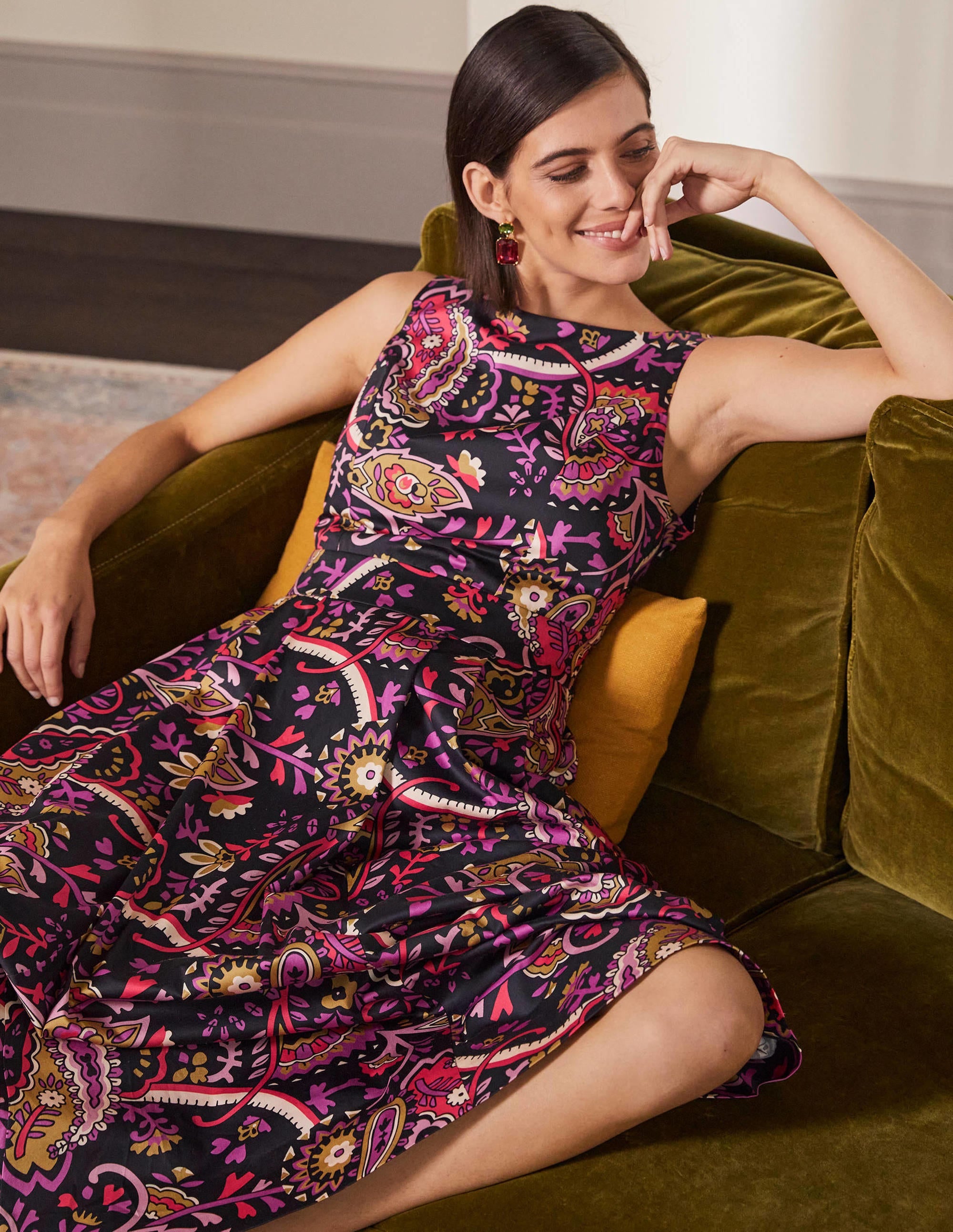  Scoop Back Fit and Flare Dress-Black, Fantastical、mySite、ashleygrahame