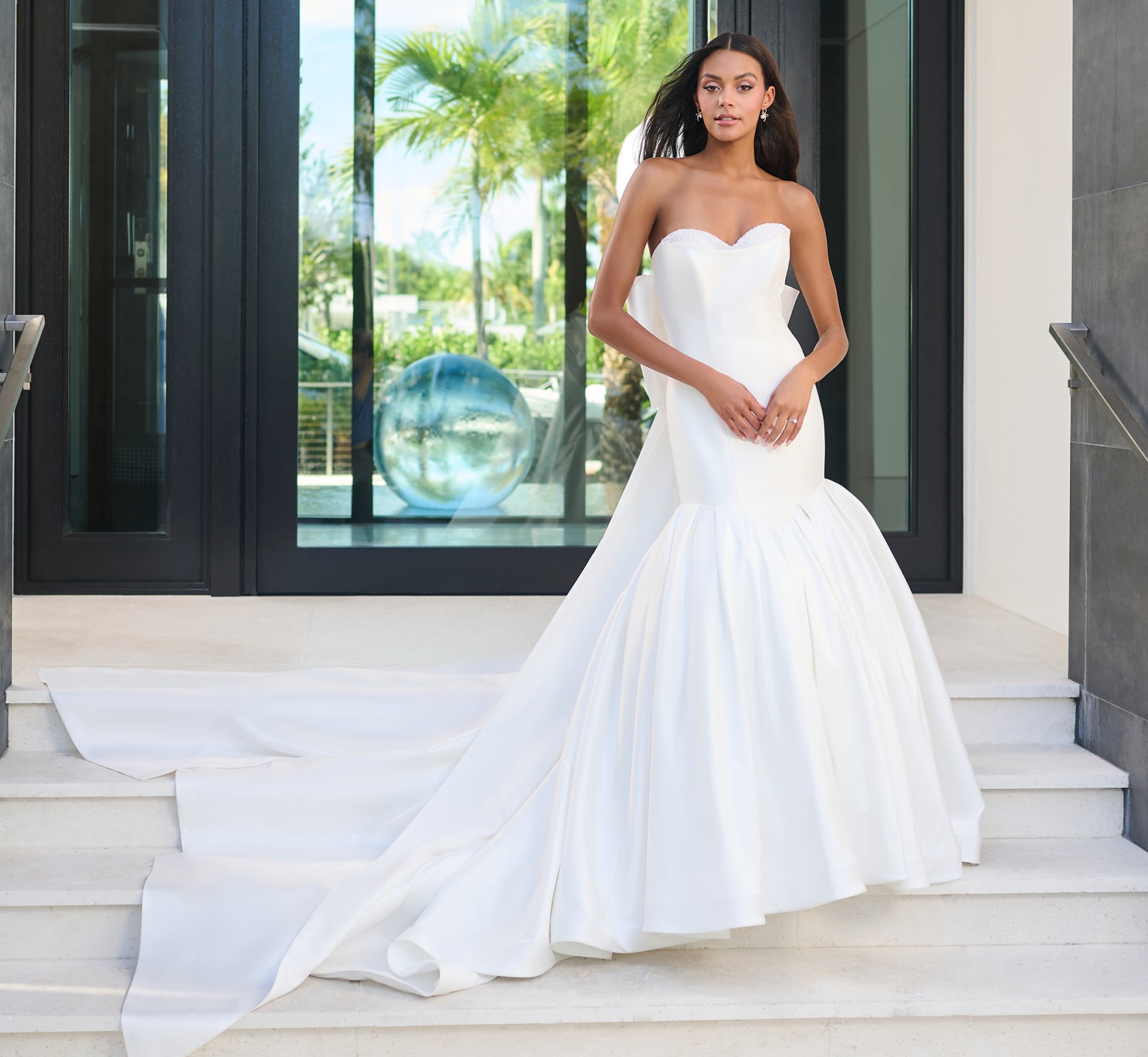 Stretch Mikado Mermaid Gown in Light Ivory、mySite、solidvoid