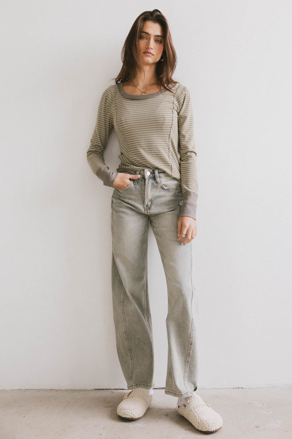 {product_title} - {shop_name}