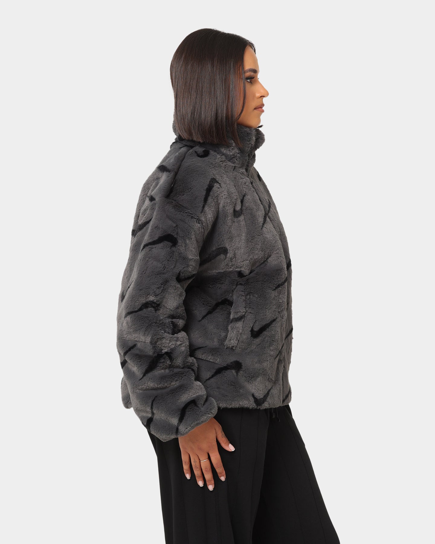 Nike Women's Nike Sportswear Faux Fur All Over Print Jacket Dark Smoke Grey/Black、mySite、zt4zffjzw