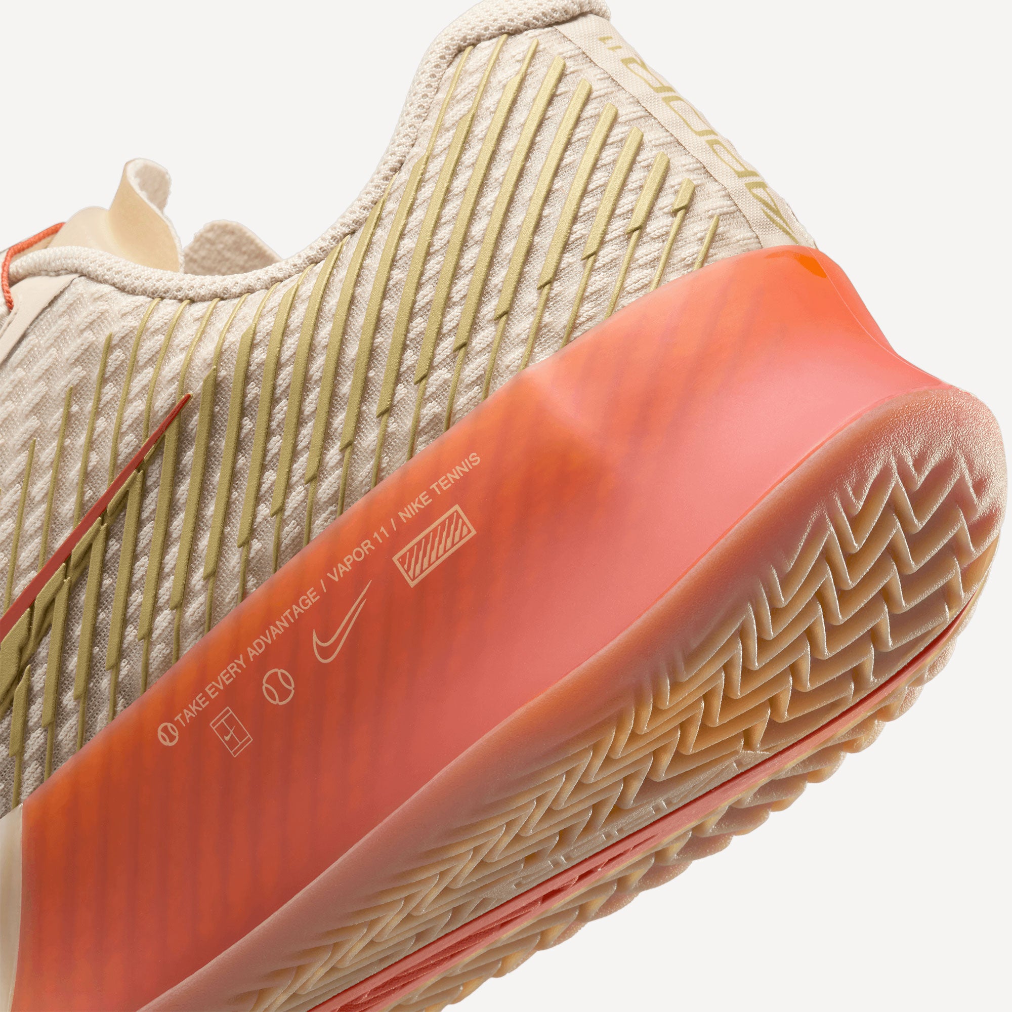 NikeCourt Air Zoom Vapor 11 Premium Women's Clay Court Tennis Shoes