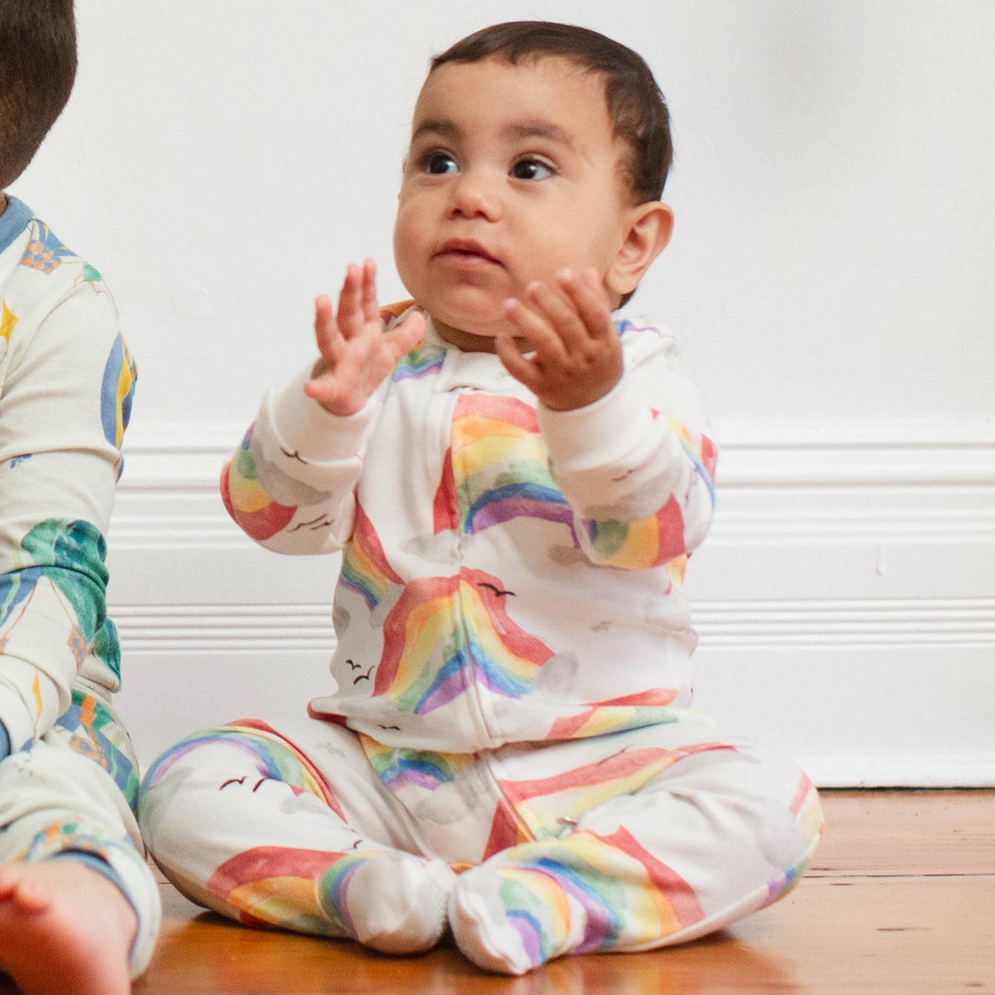 Happy Rainbow Organic Two-Piece Pajamas、mySite、g9winljtr