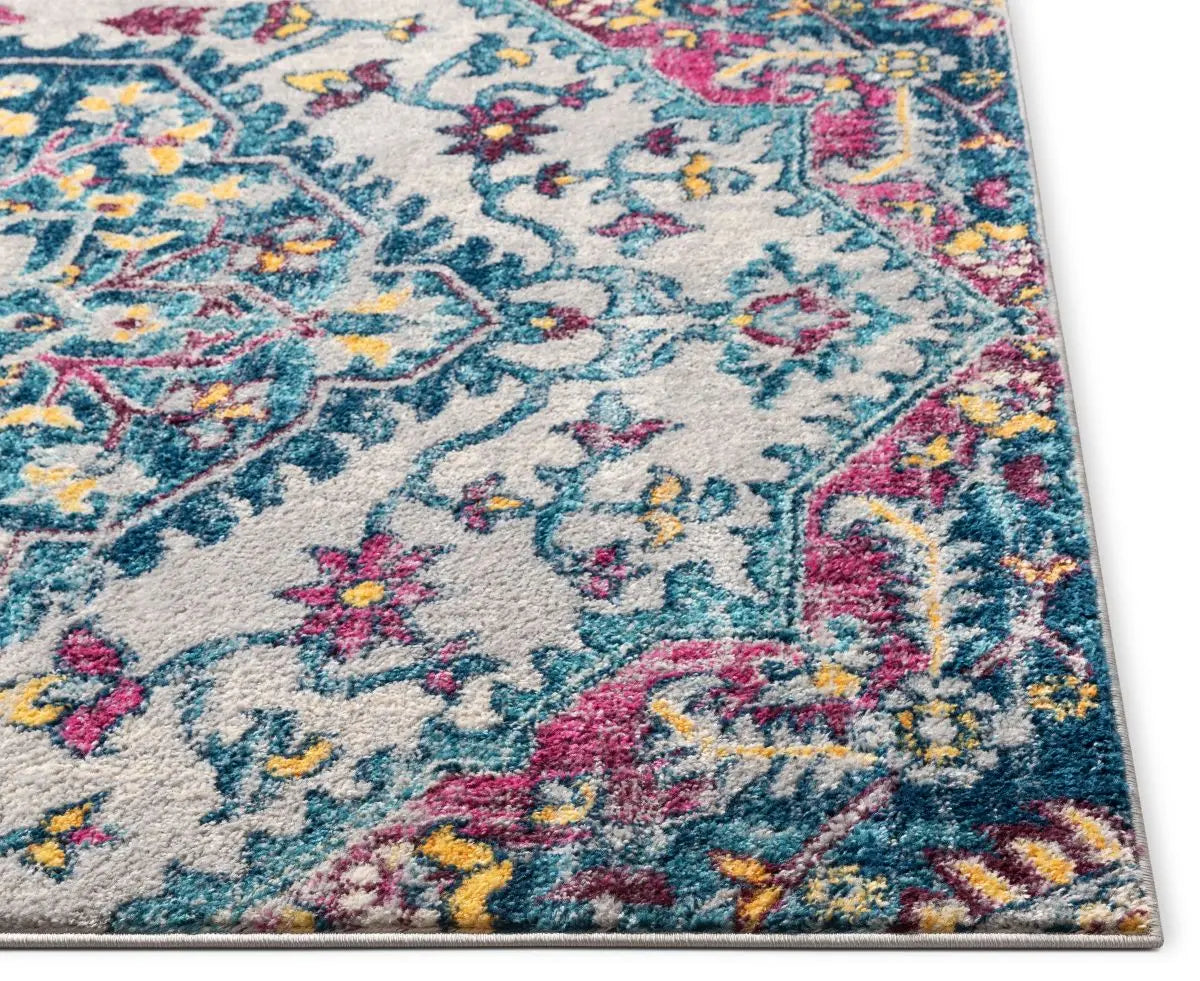 Gwendolyn Multi Bohemian Oriental Medallion 5'3 x 7'3 Rug、mySite、gigharbornorthrealestate