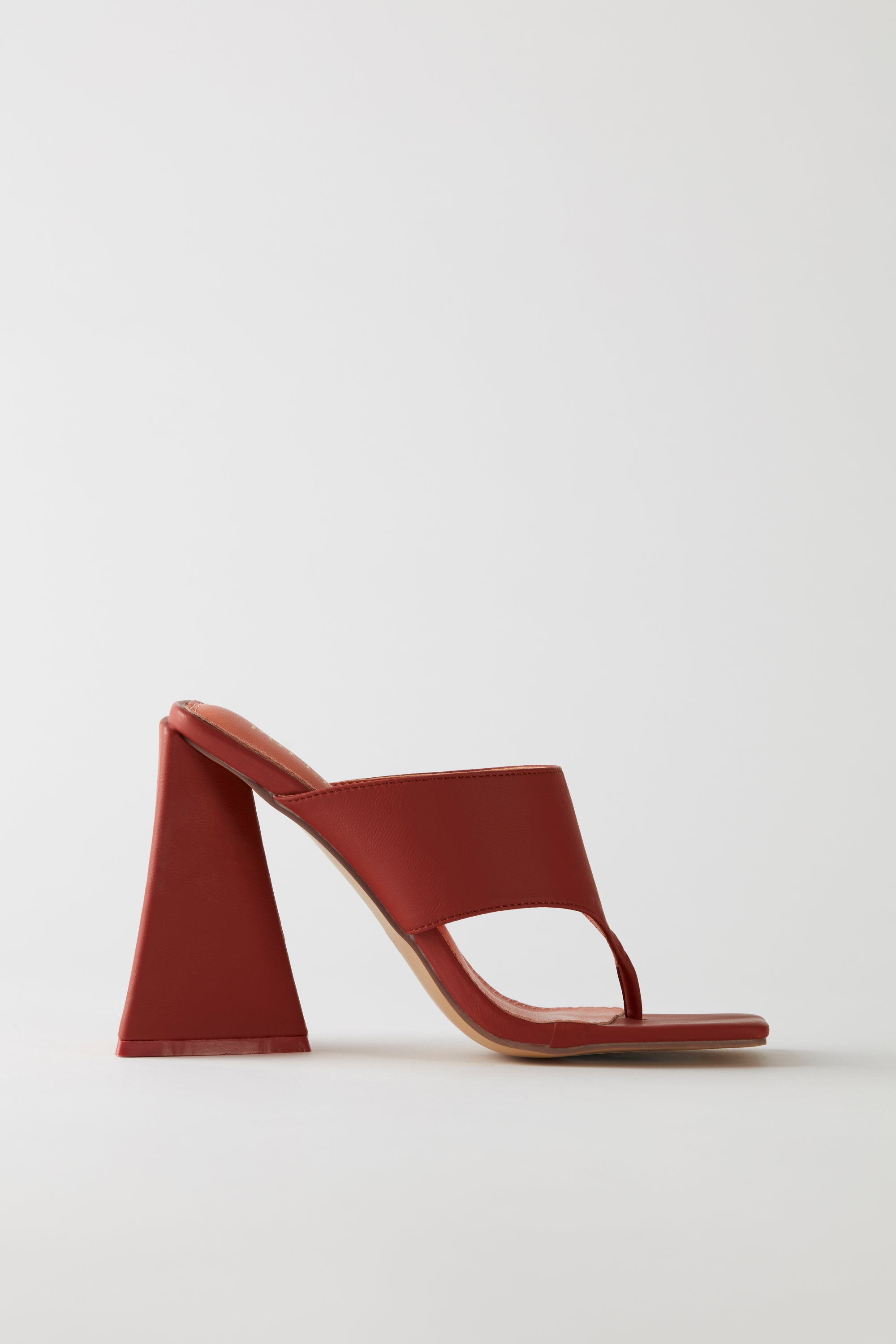 Toe Post Leatherette Mule Heels in Terracotta、mySite、solidvoid