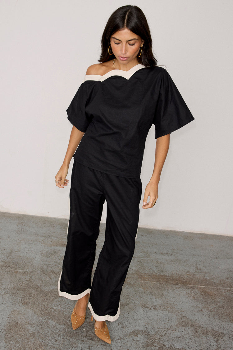 Mono Scallop Trousers、mySite、solidvoid