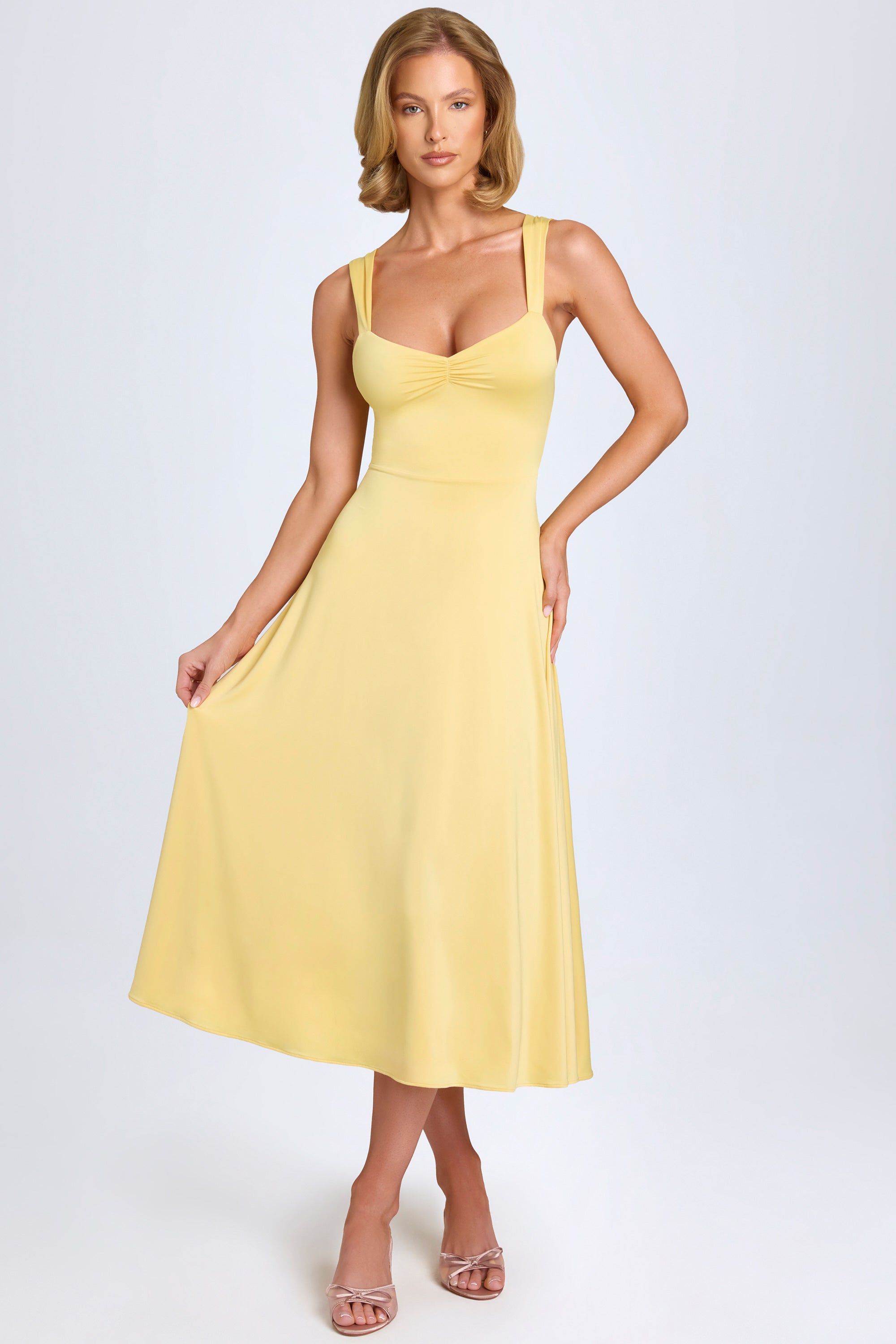 Sweetheart-Neck Ruched Midaxi Dress in Pastel Yellow、mySite、solidvoid