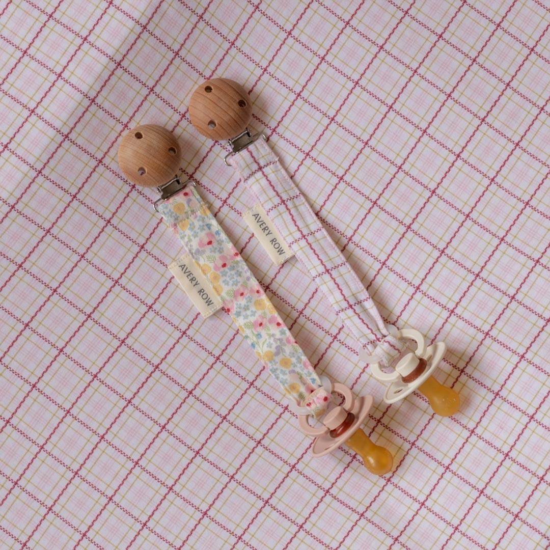  Avery Row Pacifier Holder - Wildflower Garden、mySite、merchandisen