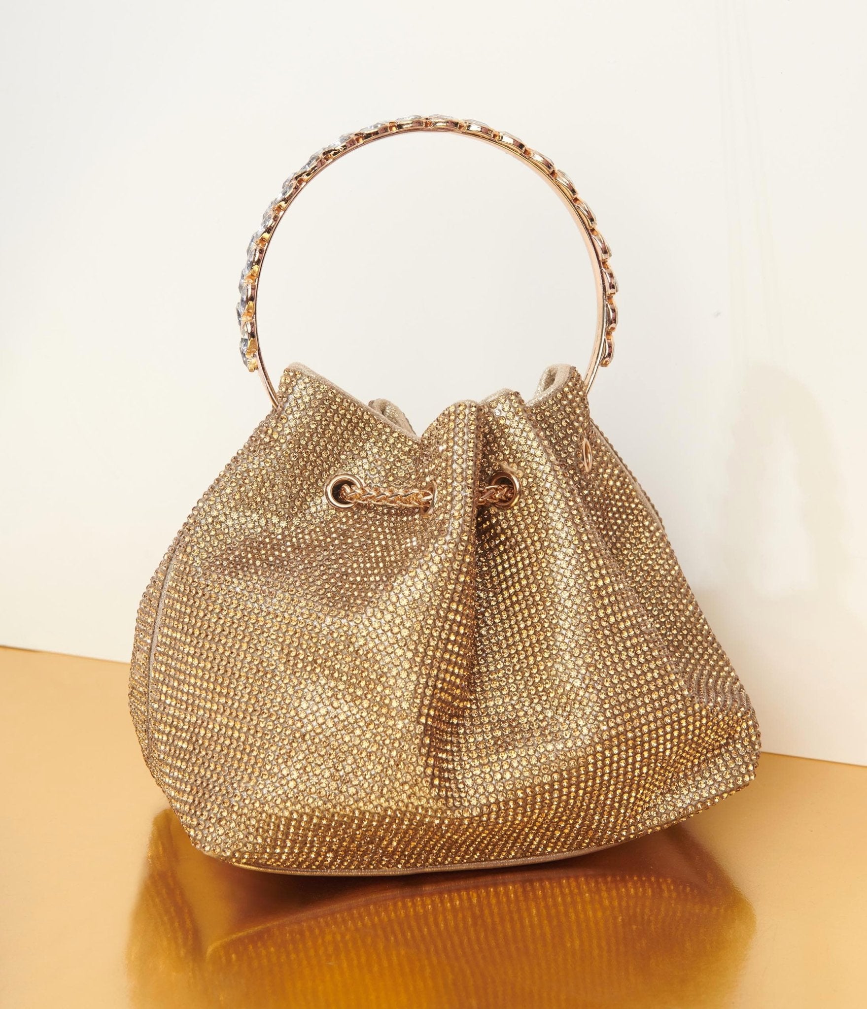 {product_title} - {shop_name}