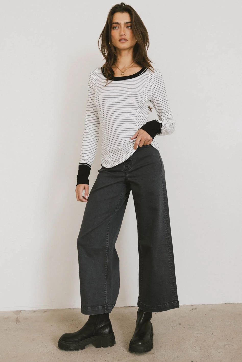 {product_title} - {shop_name}