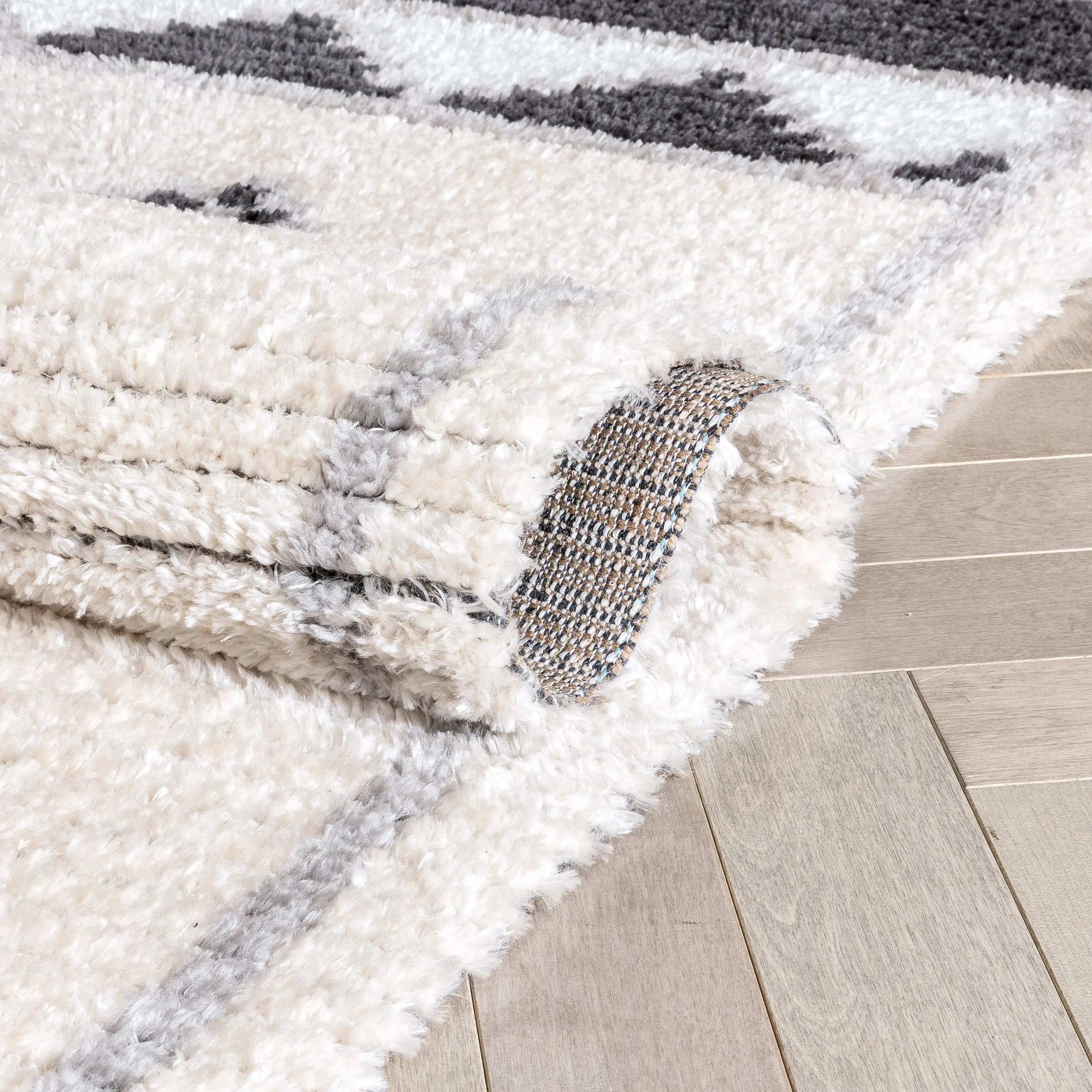 Una Moroccan Diamond Medallion Pattern Grey High-Low Textured Pile Rug、mySite、gigharbornorthrealestate