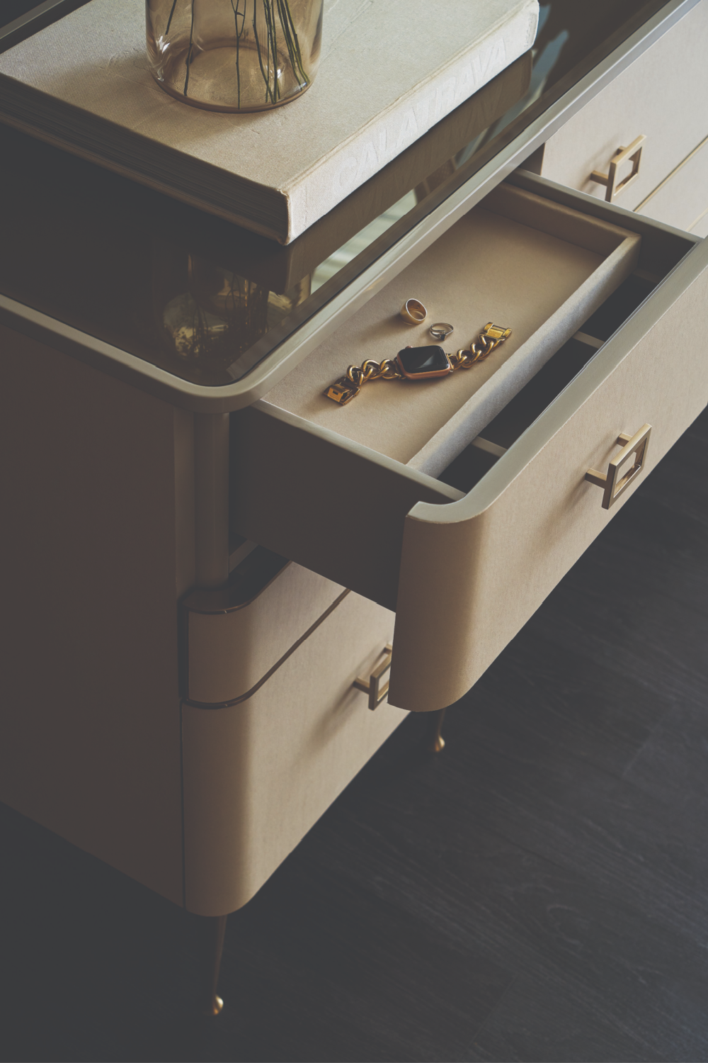 Vegan Leather Dresser | Caracole Curtain Call、mySite、neckold