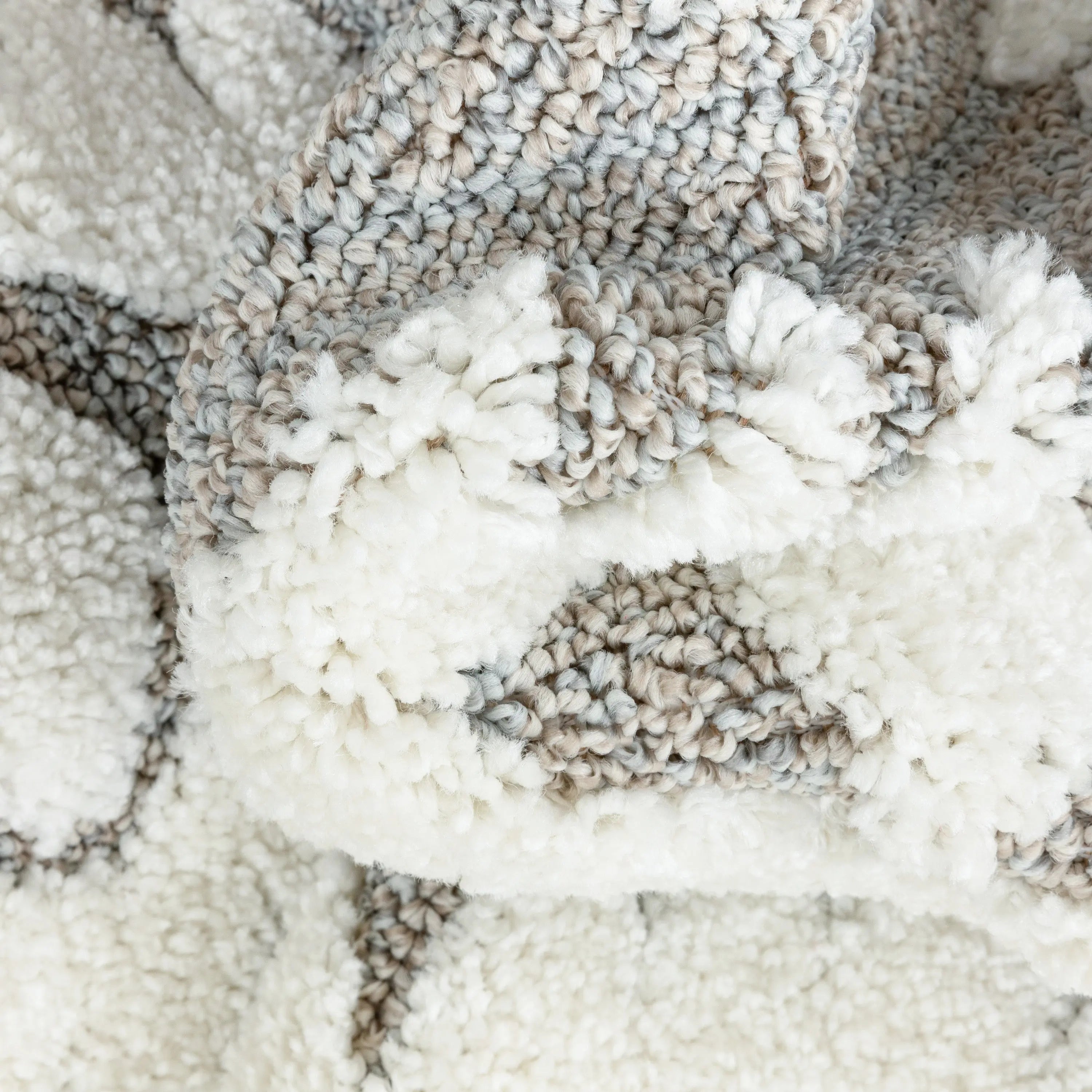 Addison Tribal Moroccan Diamond Pattern Beige High-Low Textured Rug、mySite、gigharbornorthrealestate