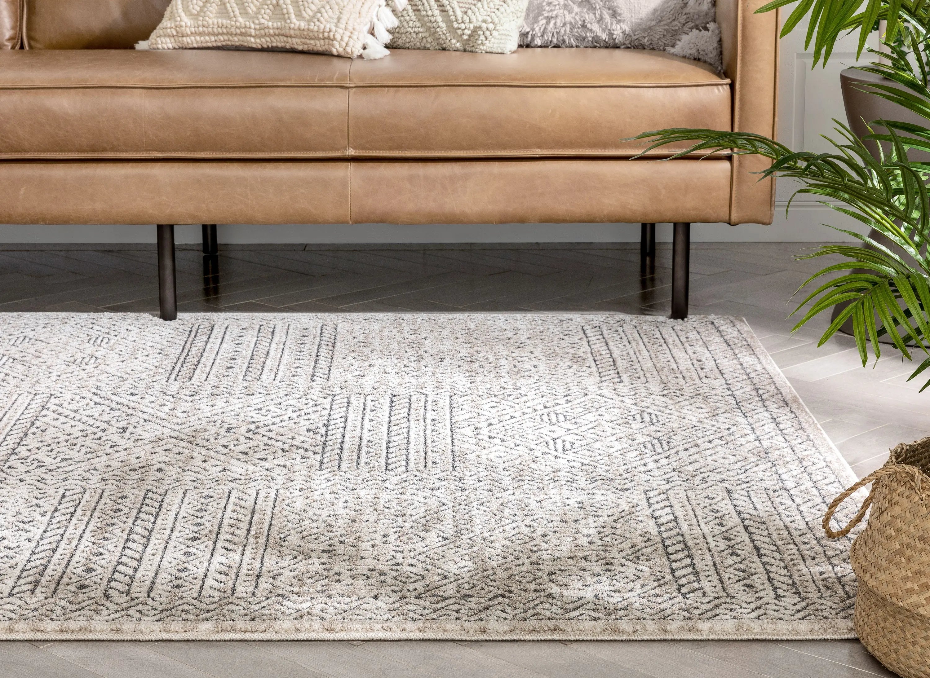 Lyre Tribal Mosaic Tile-Work Beige & Grey Distressed High-Low Rug、mySite、gigharbornorthrealestate