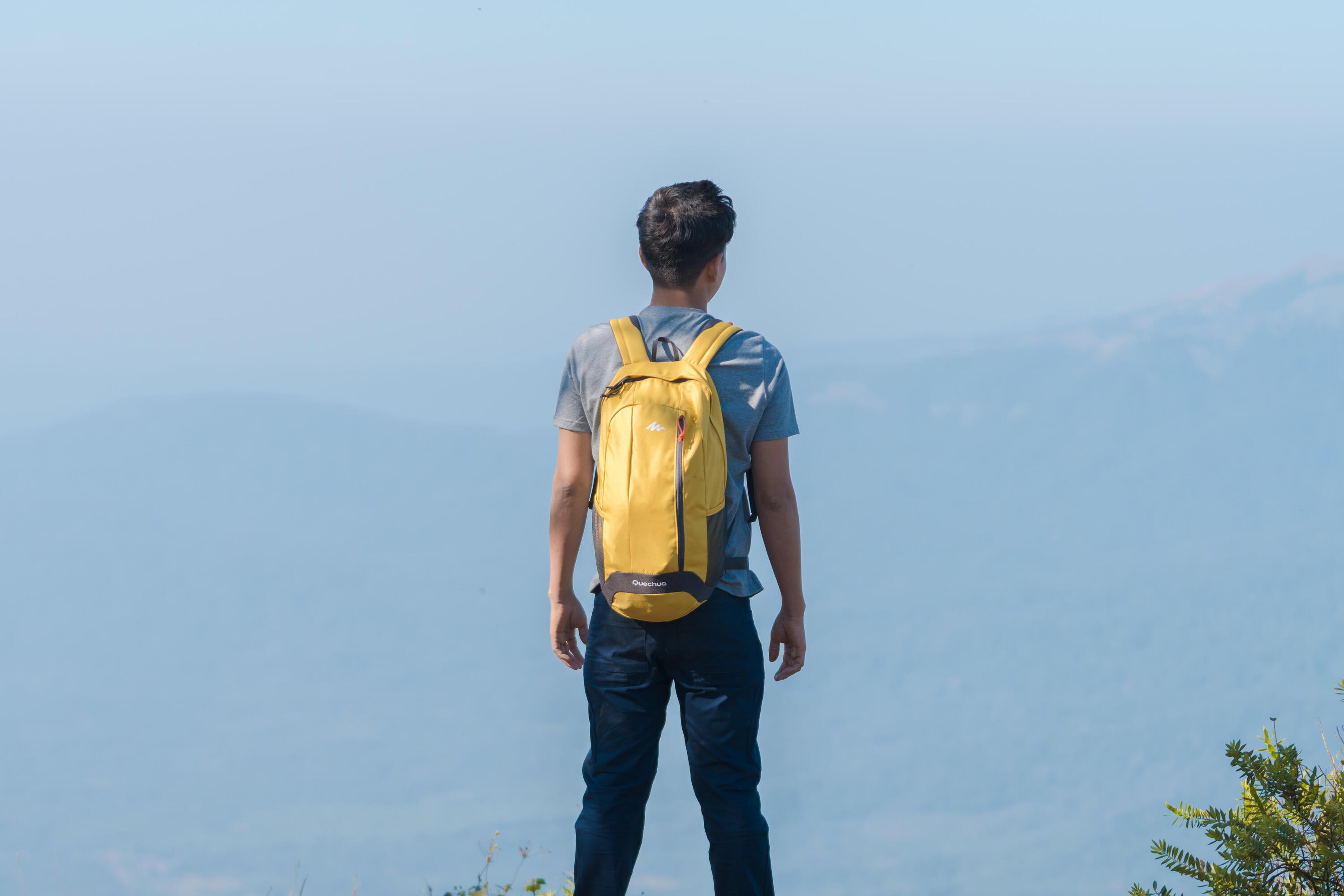 Quechua Plastic hiking flask MH100 with screw cap 0.8 Litre