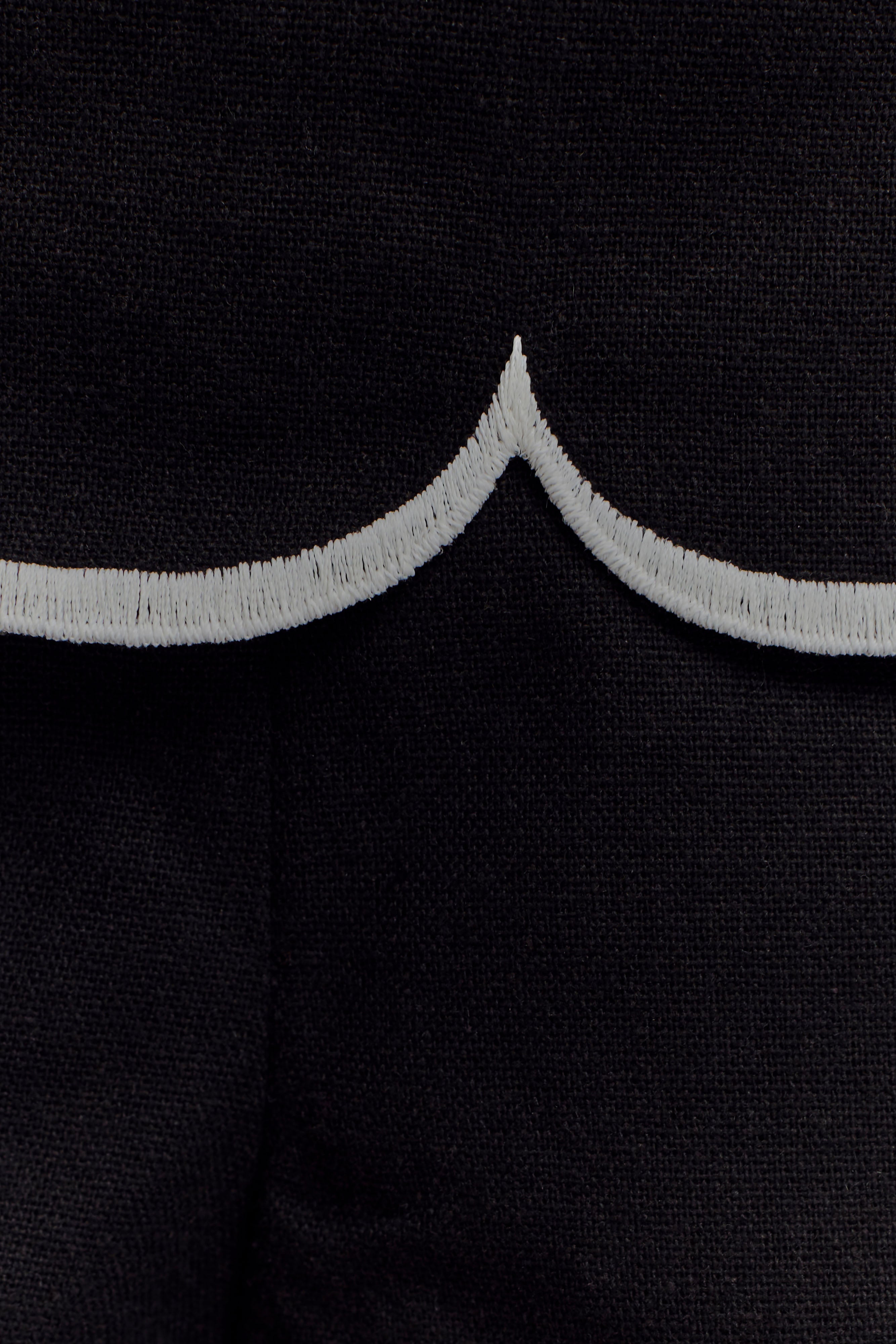 Judith Strapless Scallop Top - Black、mySite、solidvoid