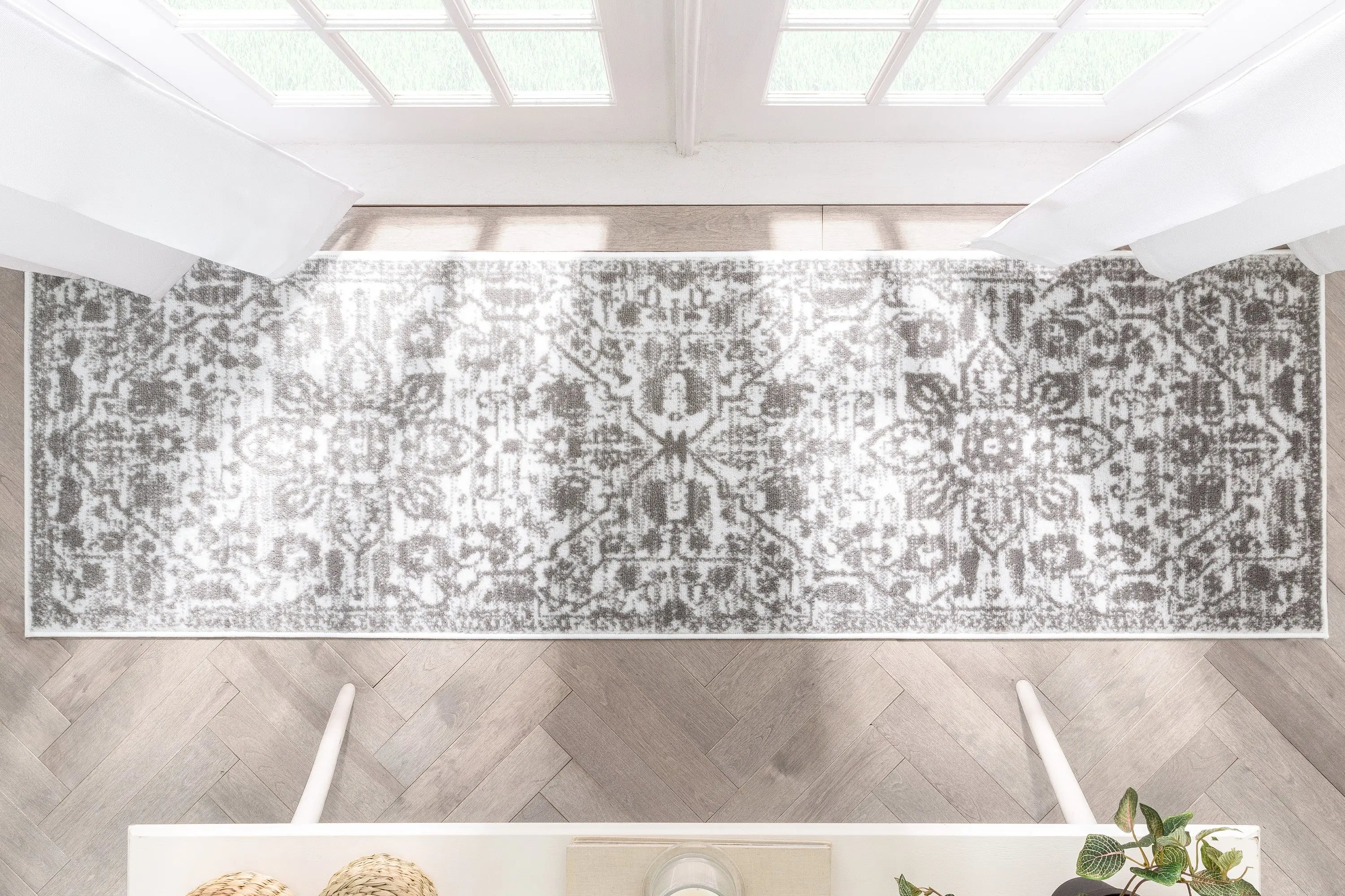 Disa Vintage Medallion Cream Soft Rug By Chill Rugs、mySite、gigharbornorthrealestate