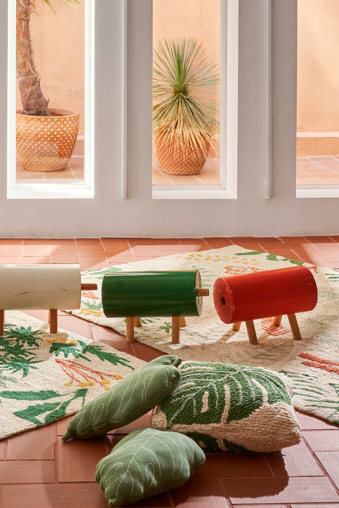 THROW PILLOW MONSTERA、mySite、gigharbornorthrealestate