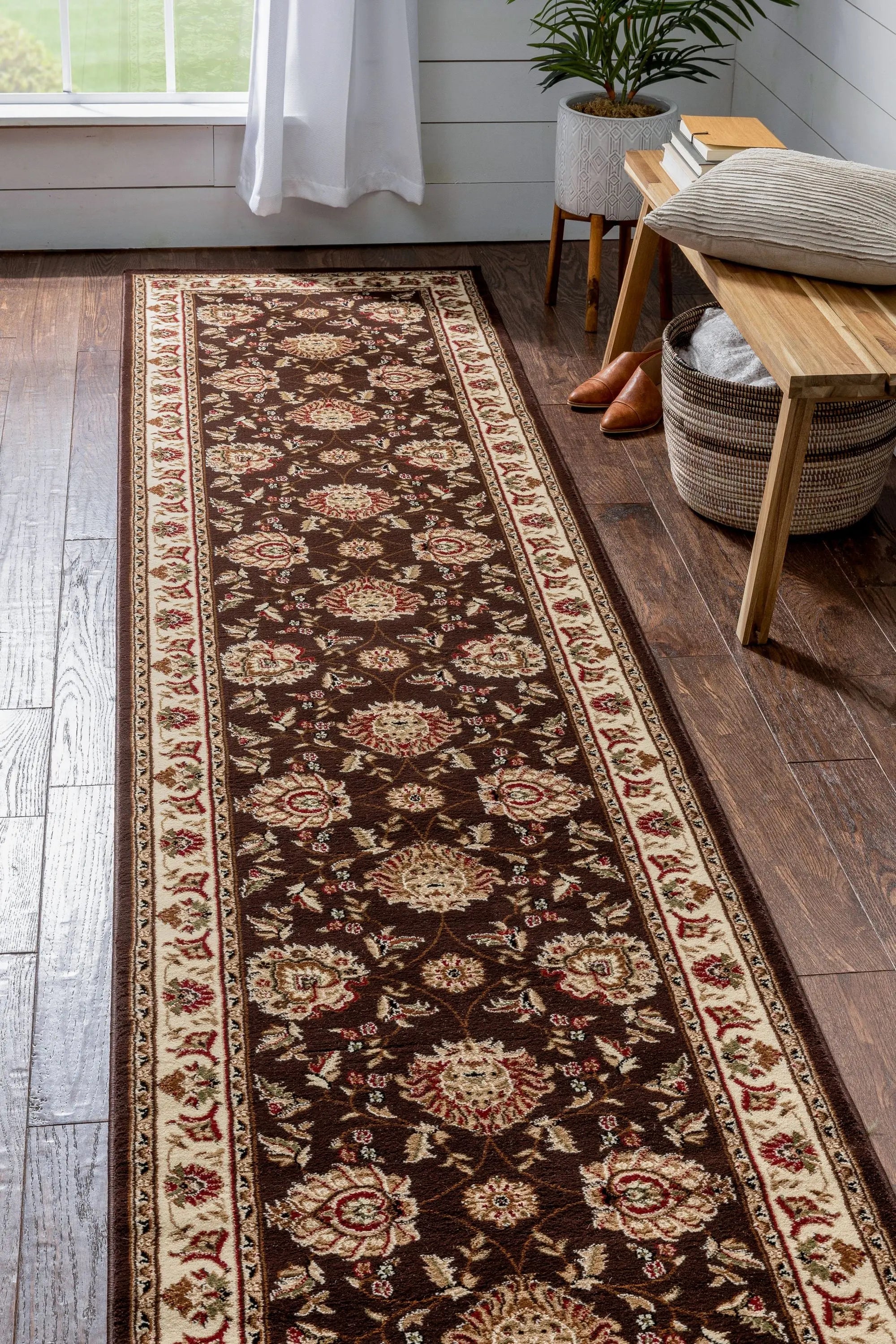 Abbasi Brown Traditional Rug、mySite、gigharbornorthrealestate