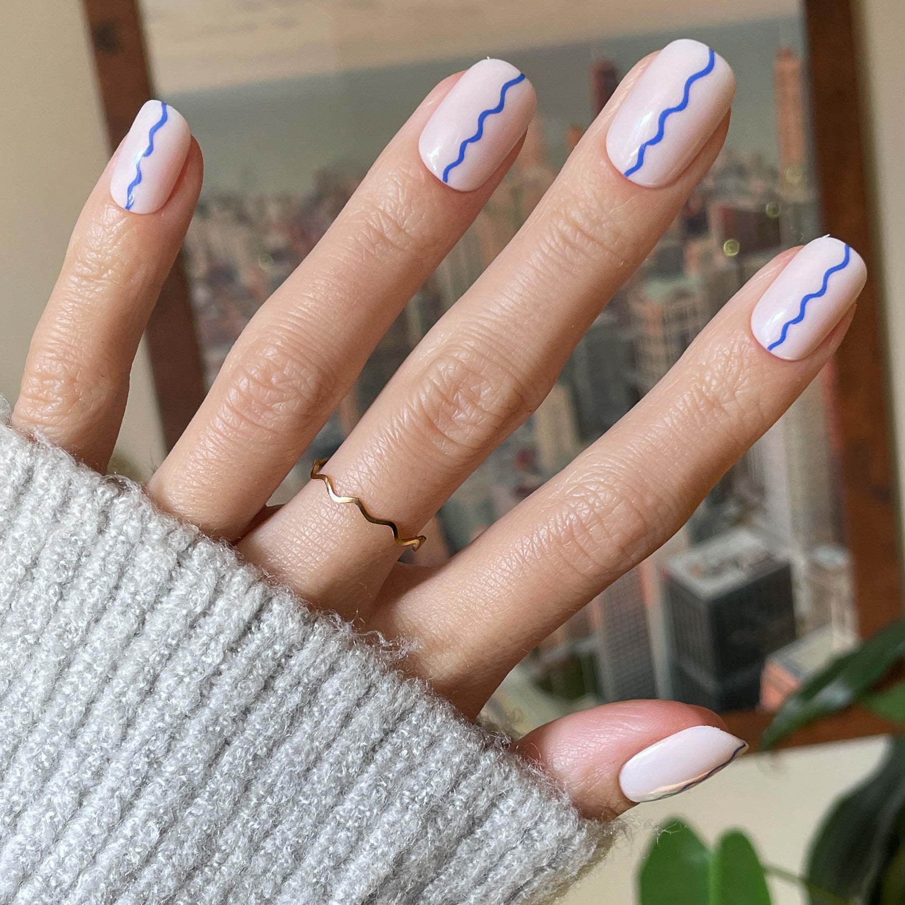 Simple Squiggle | Short | Squoval - Tab Press-On、mySite、solidvoid