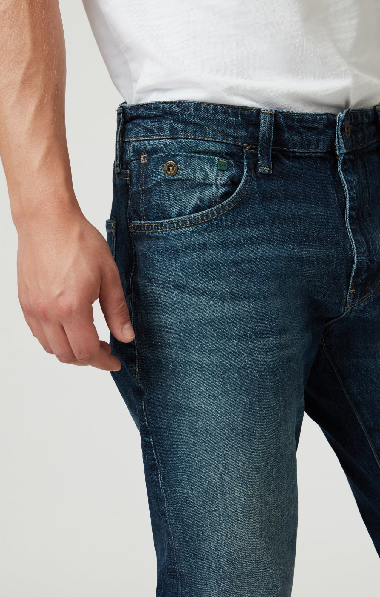 {product_title} - {shop_name}