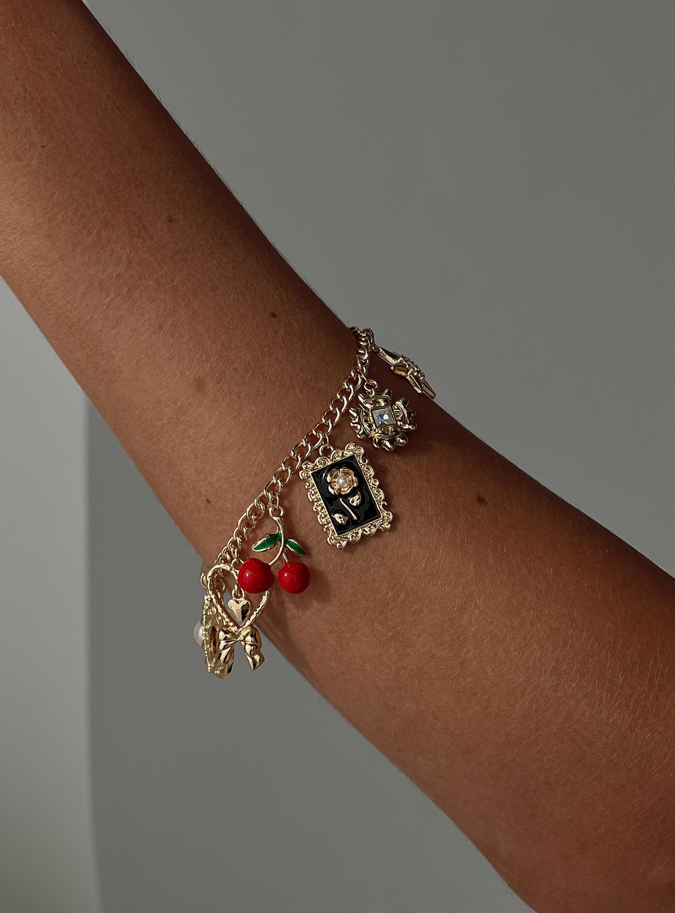 Cherry Dreams Charm Bracelet Gold、mySite、solidvoid