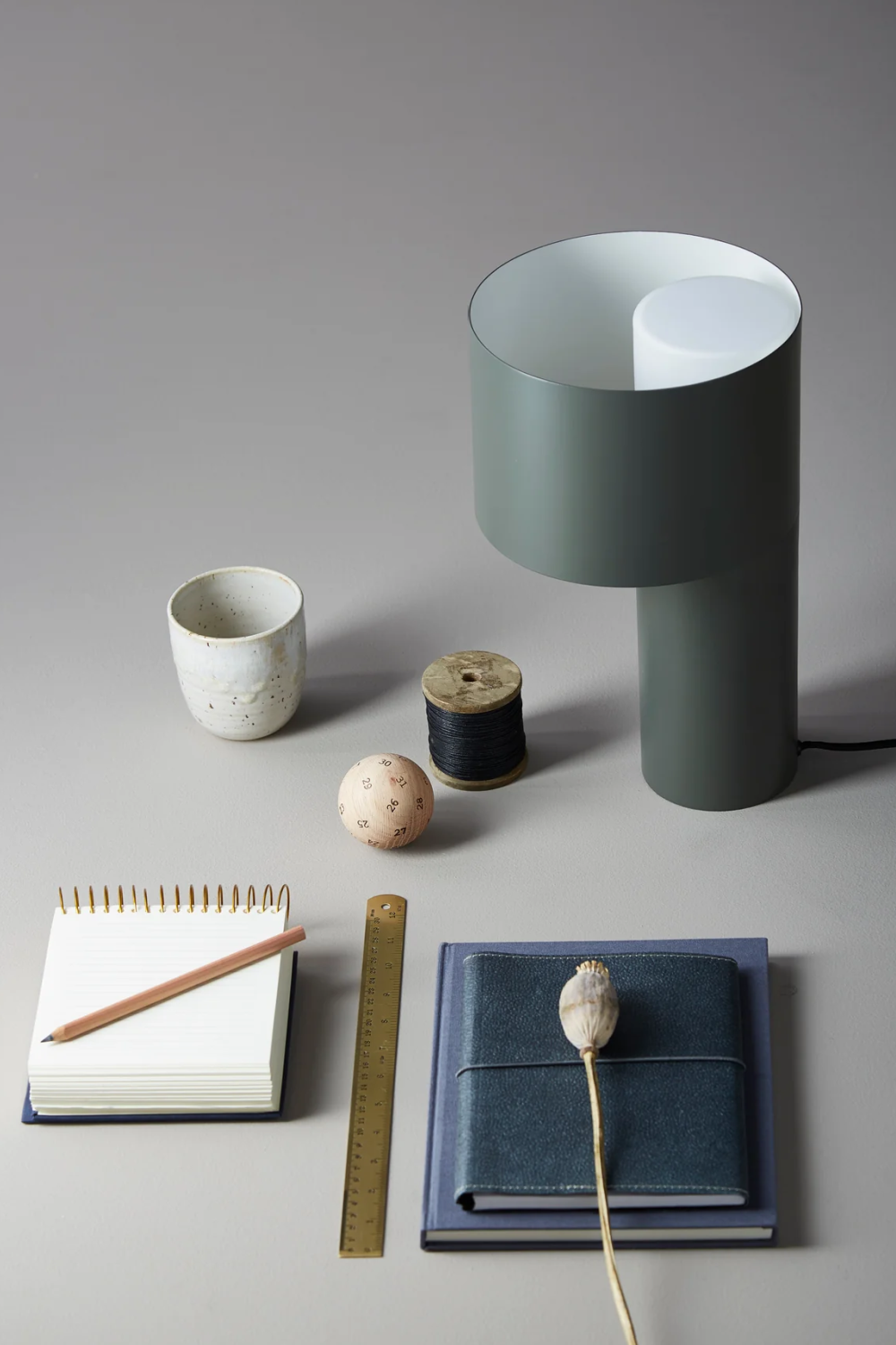 Graphical Modern Table Lamp | WOUD Tangent、mySite、neckold