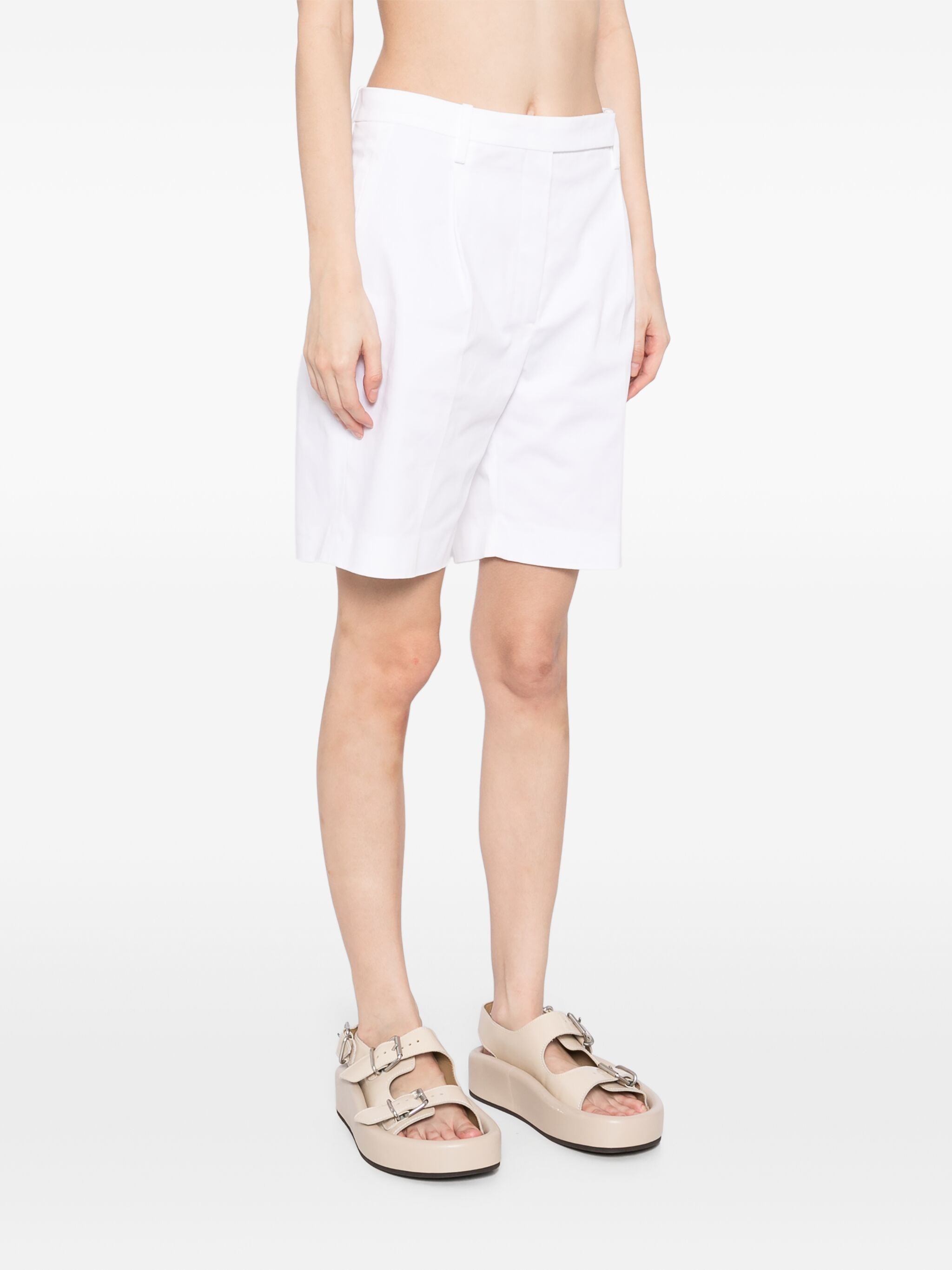 Pleated White Bermuda Shorts、mySite、garminoutage.com