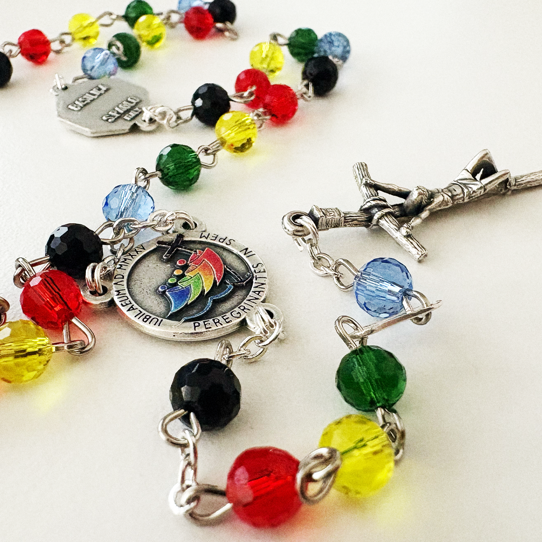 Rosario Giubileo 2025 con grani colorati in similperla、mySite、topwebapps