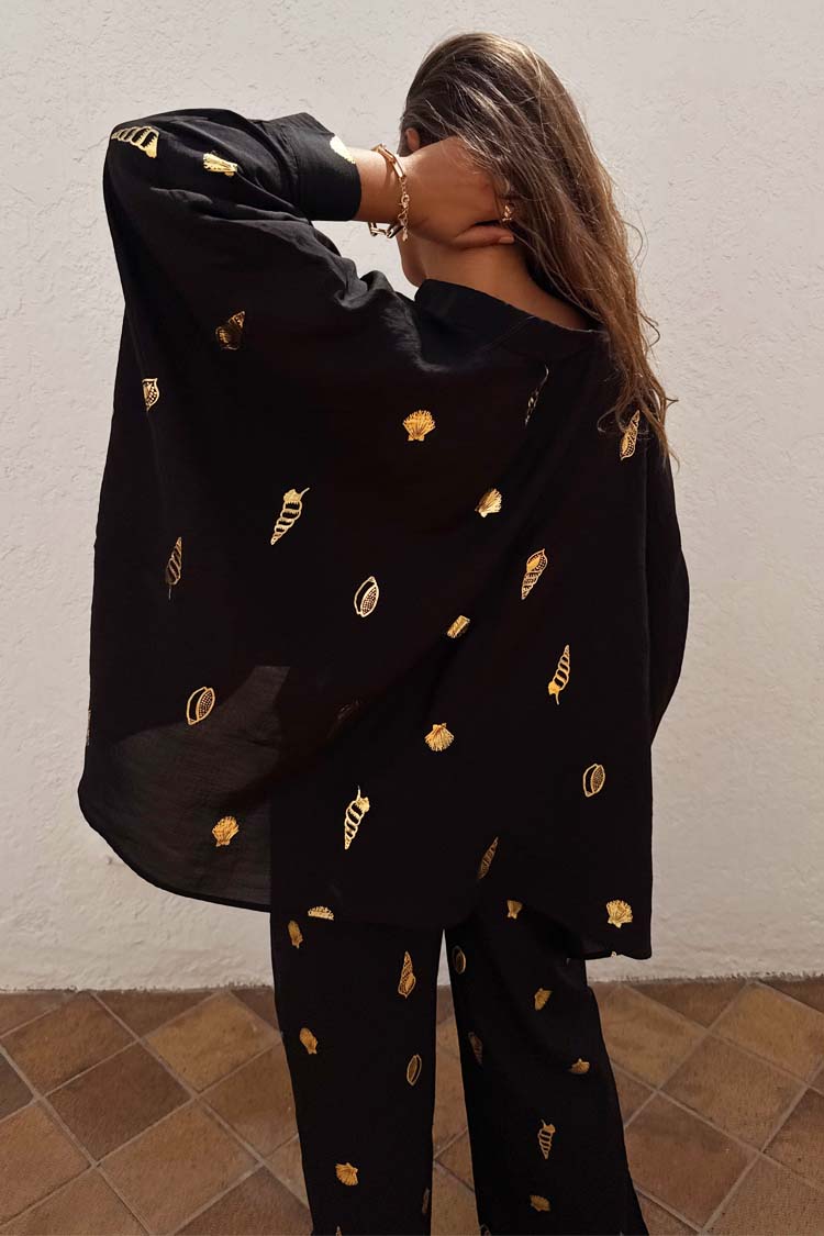 Black Shell Cape Shirt、mySite、solidvoid