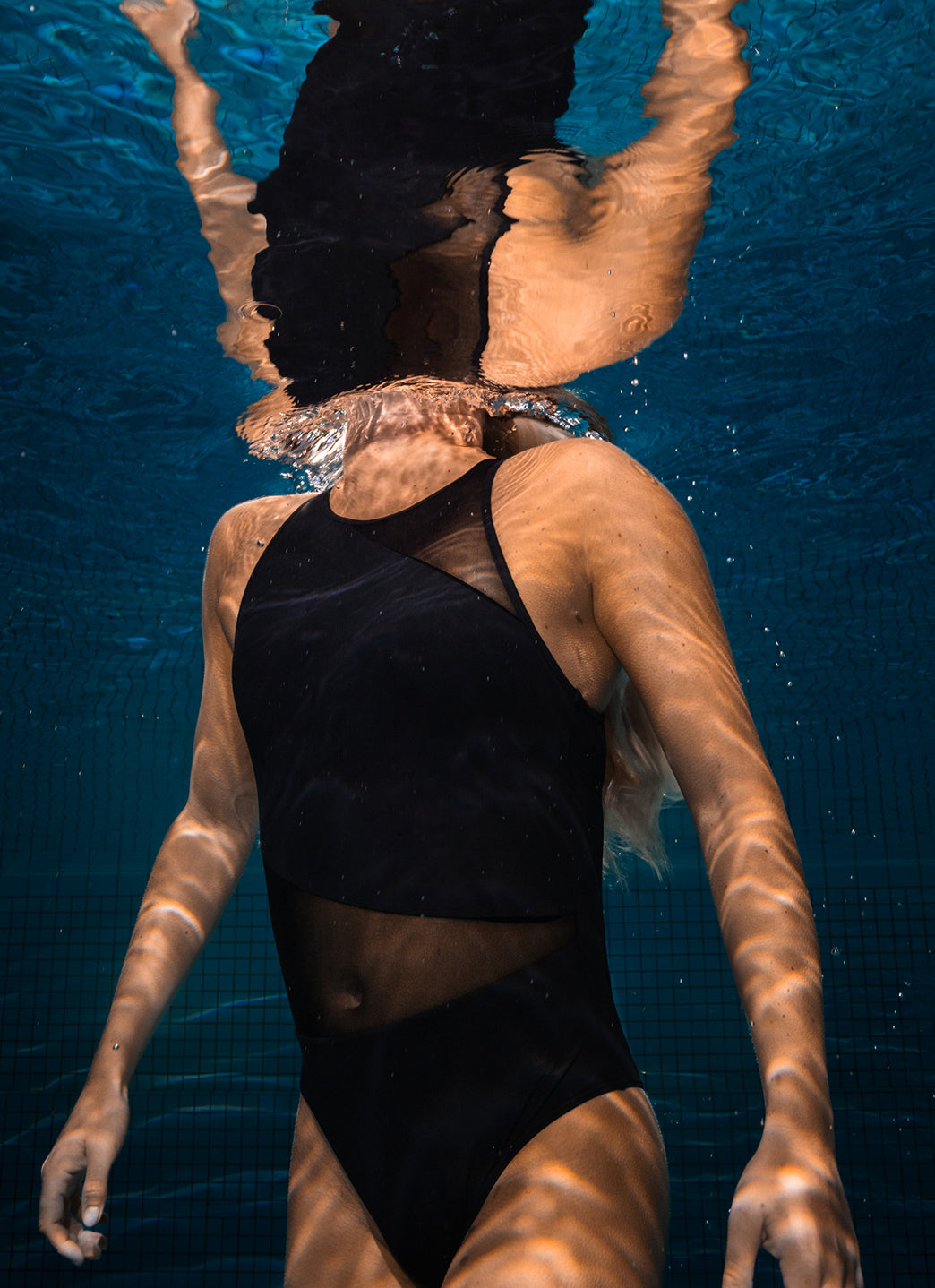 Arena Women's Mesh Angle Vent Back One Piece Swimsuit、mySite、noshort