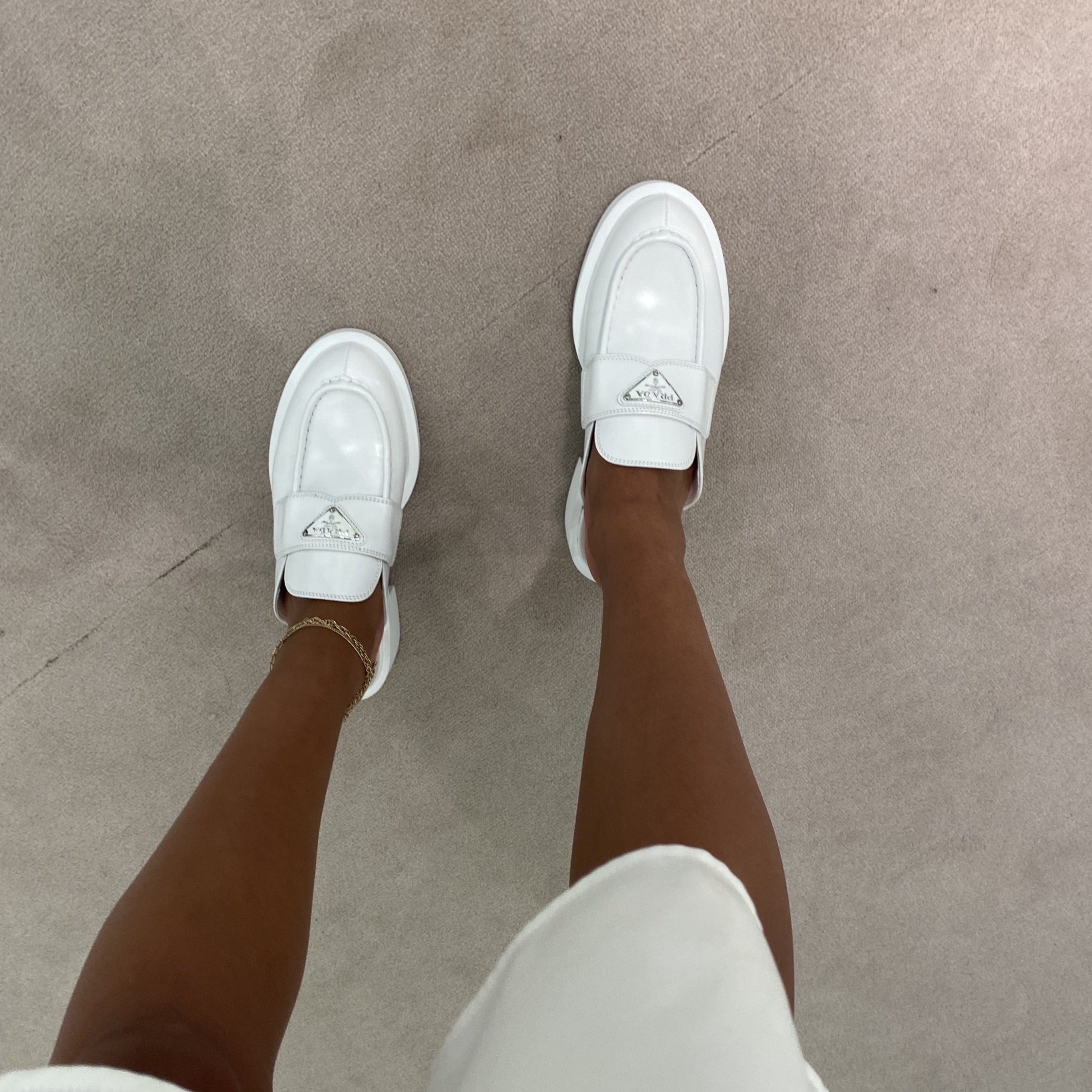 Prada white brushed leather mules、mySite、garminoutage.com