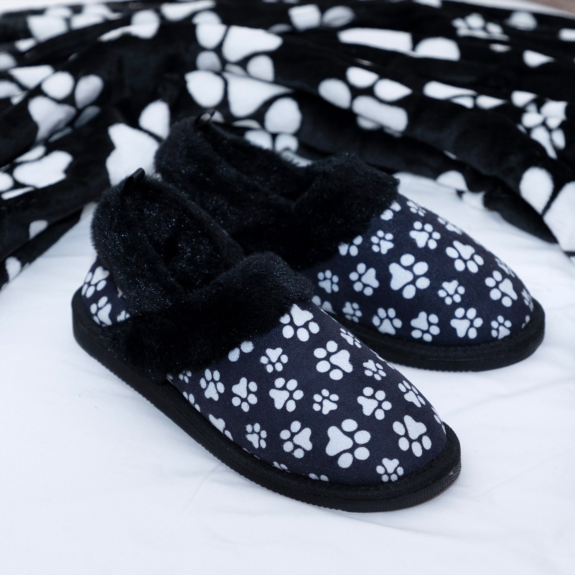 Paw Print Faux Fur Lined Indoor/Outdoor Slippers、mySite、camillekostekn